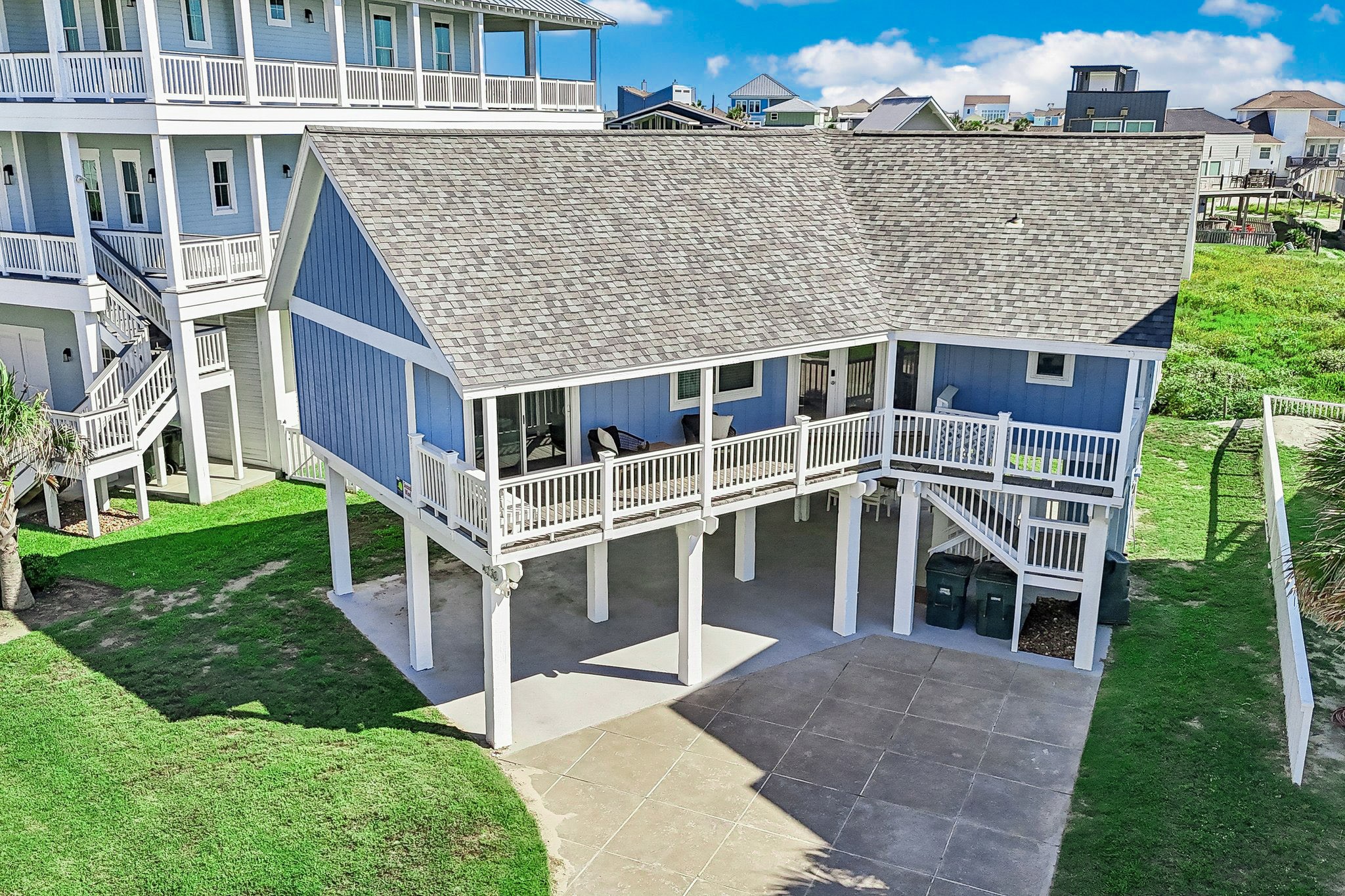 4230 Pirates Drive, Galveston, TX 77554