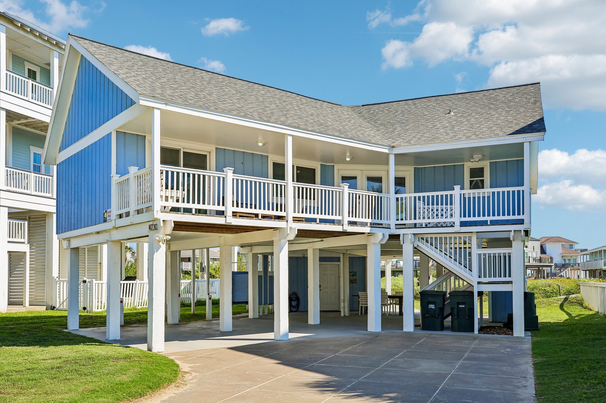 4230 Pirates Drive, Galveston, TX 77554
