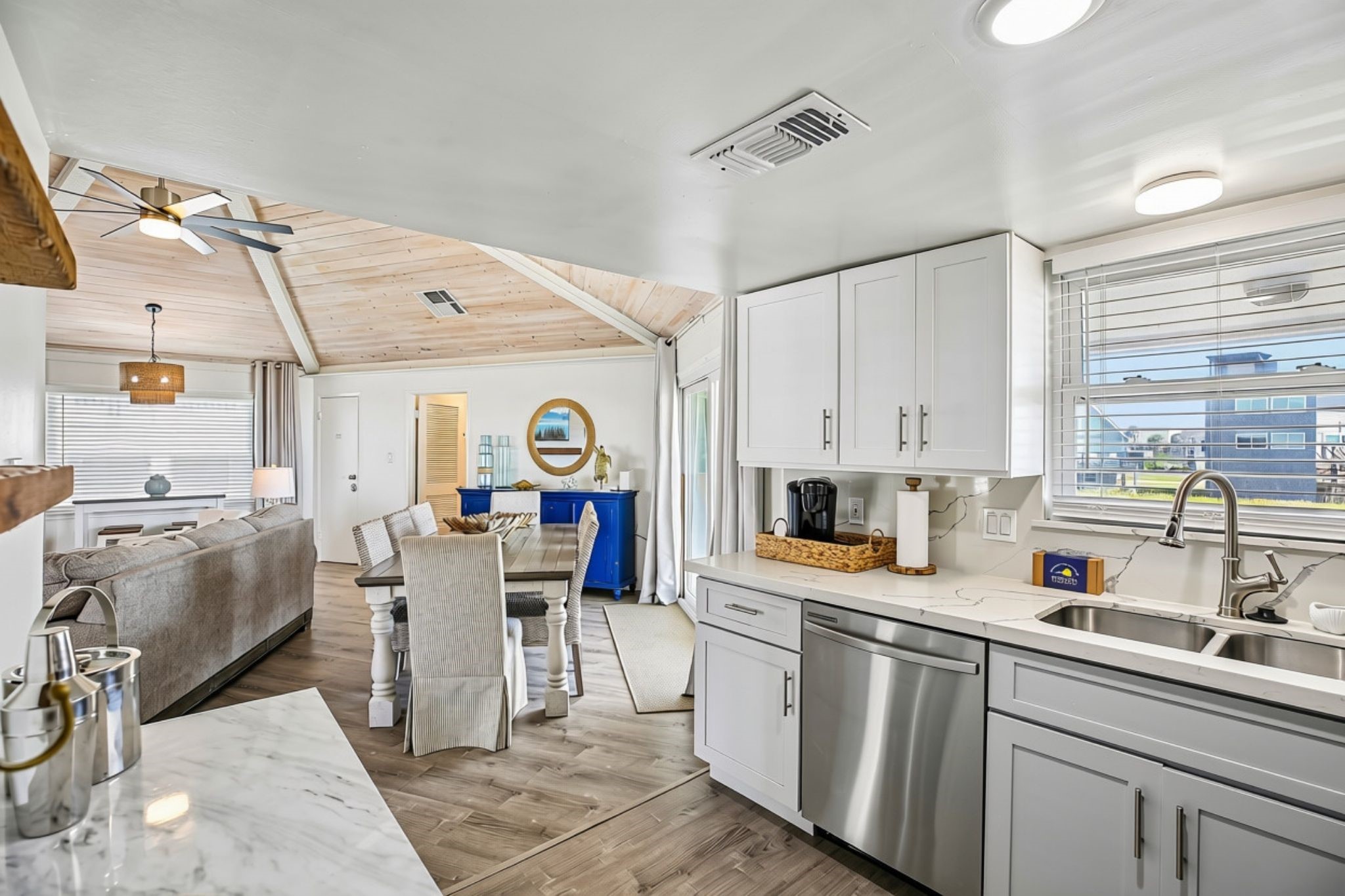 4230 Pirates Drive, Galveston, TX 77554