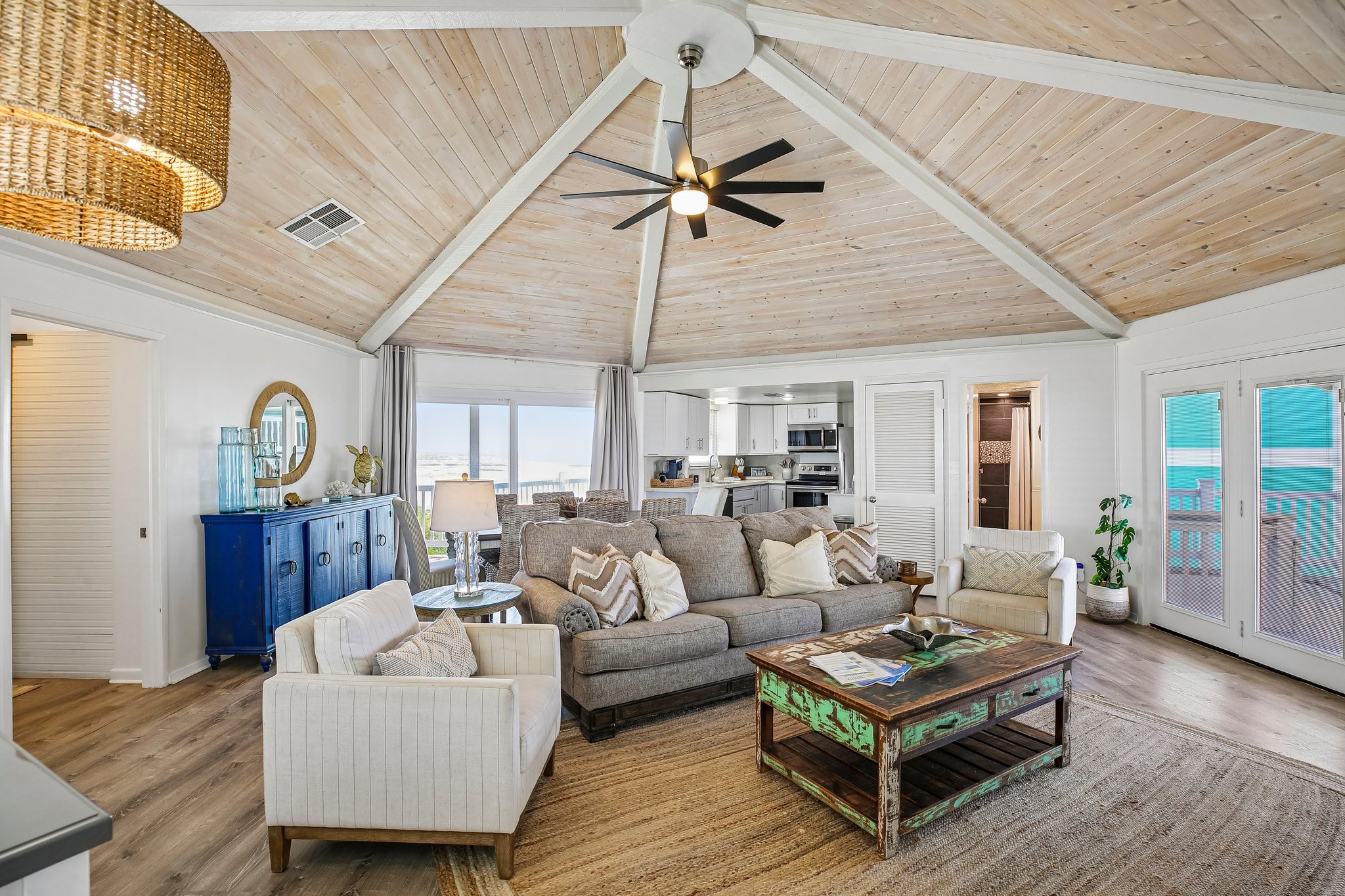 4230 Pirates Drive, Galveston, TX 77554