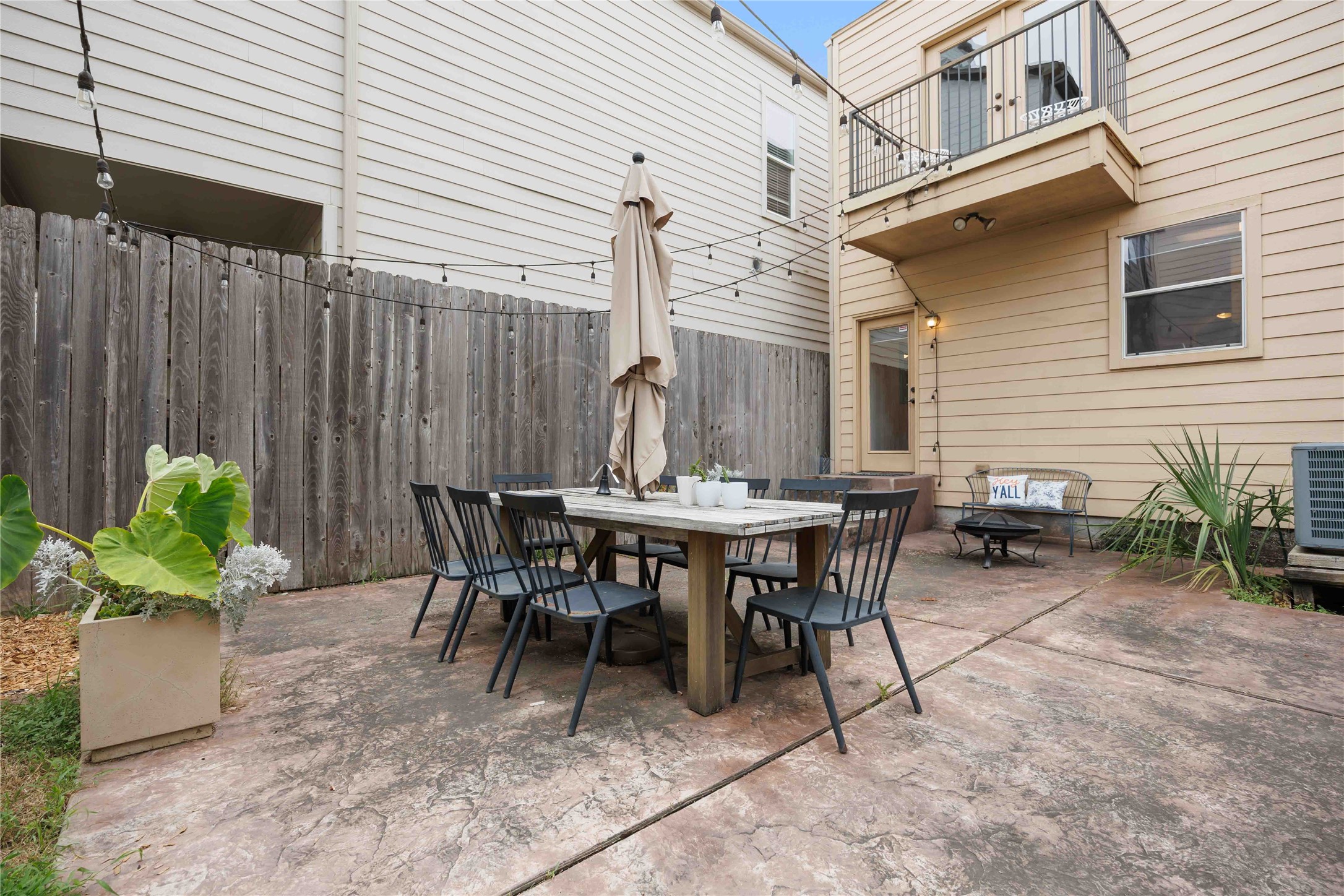 5524 Petty Street, Houston, TX 77007