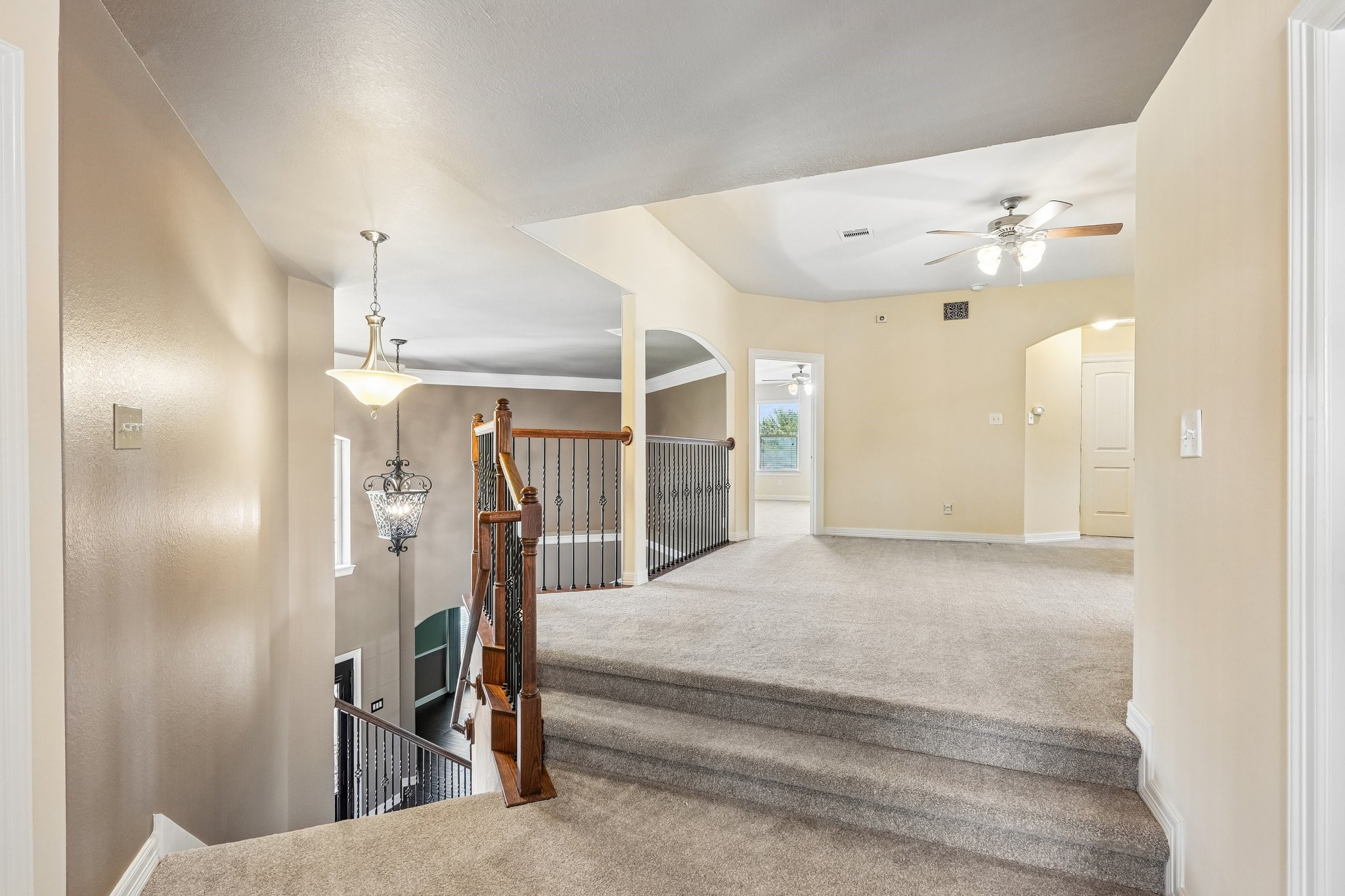 405 Old Orchard Drive, Dickinson, TX 77539