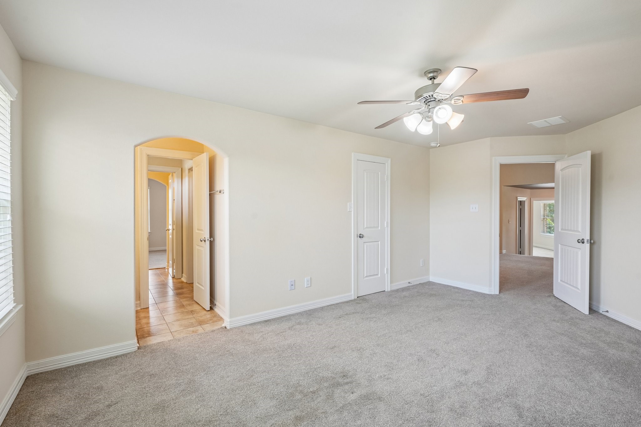 405 Old Orchard Drive, Dickinson, TX 77539