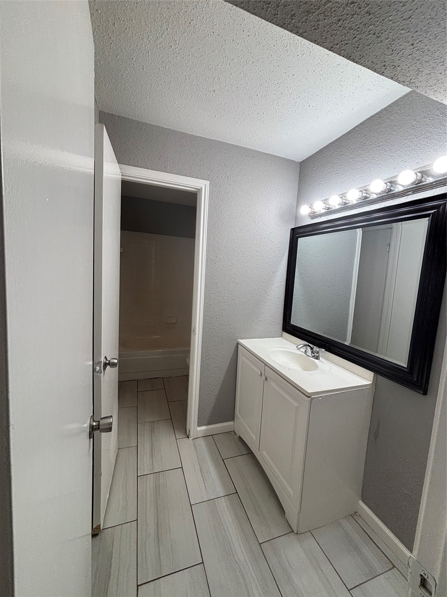 12500 Sandpiper Drive Drive, #108, Houston, TX 77035