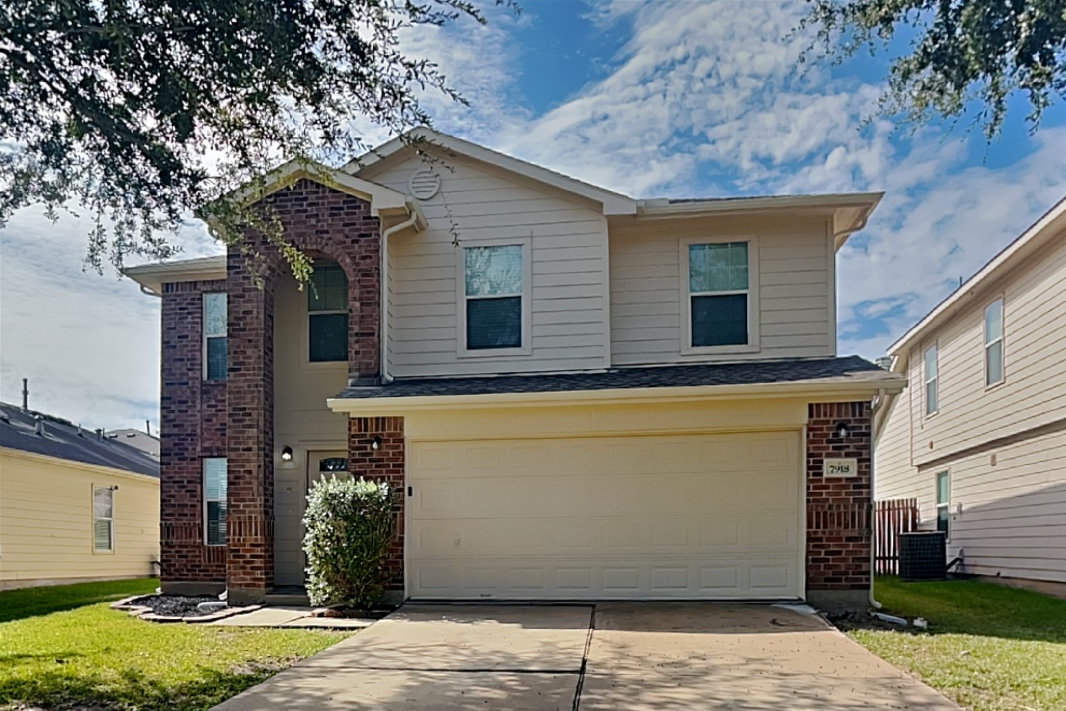 7918 Acacia Falls Court, Richmond, TX 77407