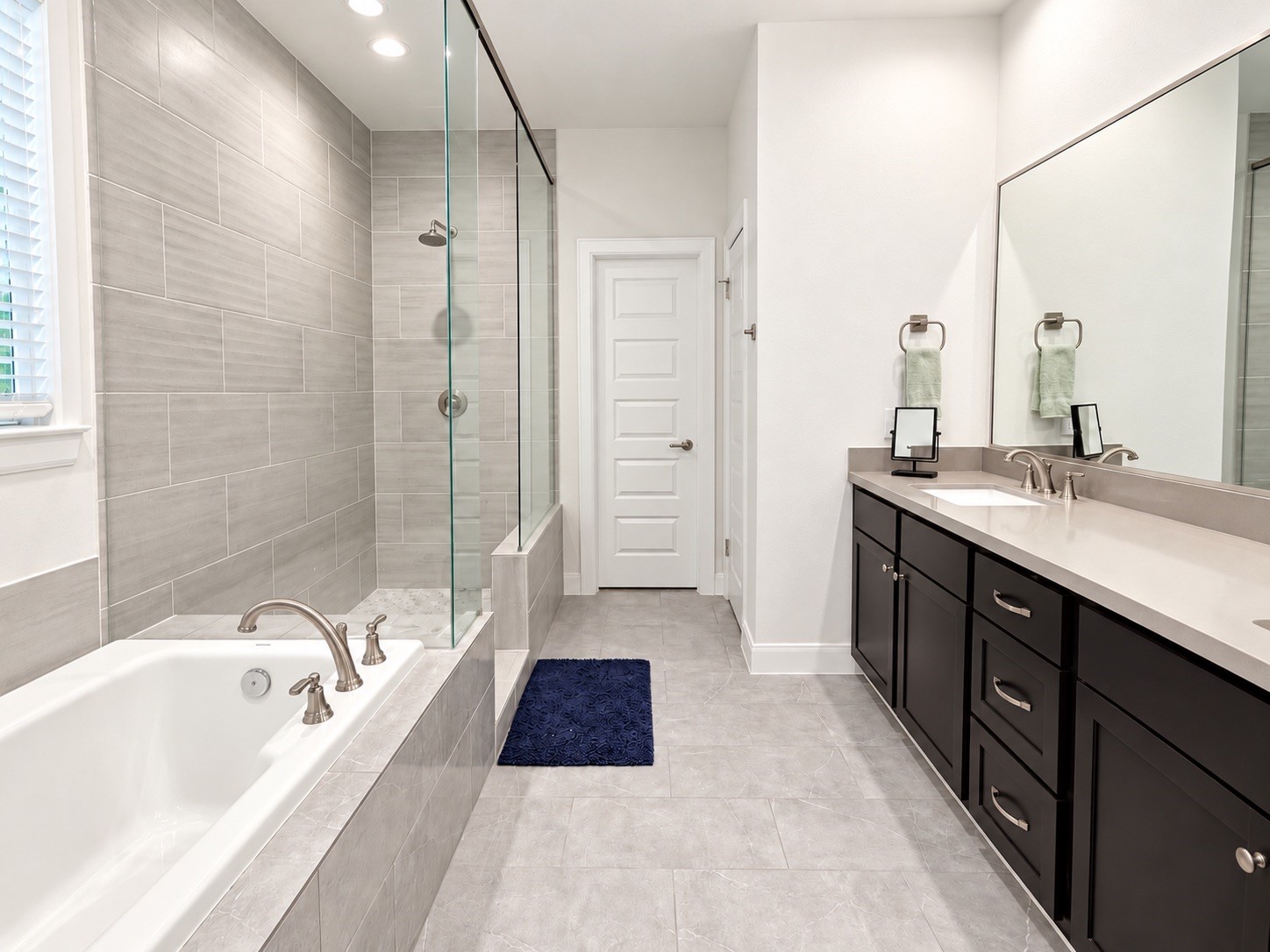2716 Grand Fountains Drive, #H, Houston, TX 77054