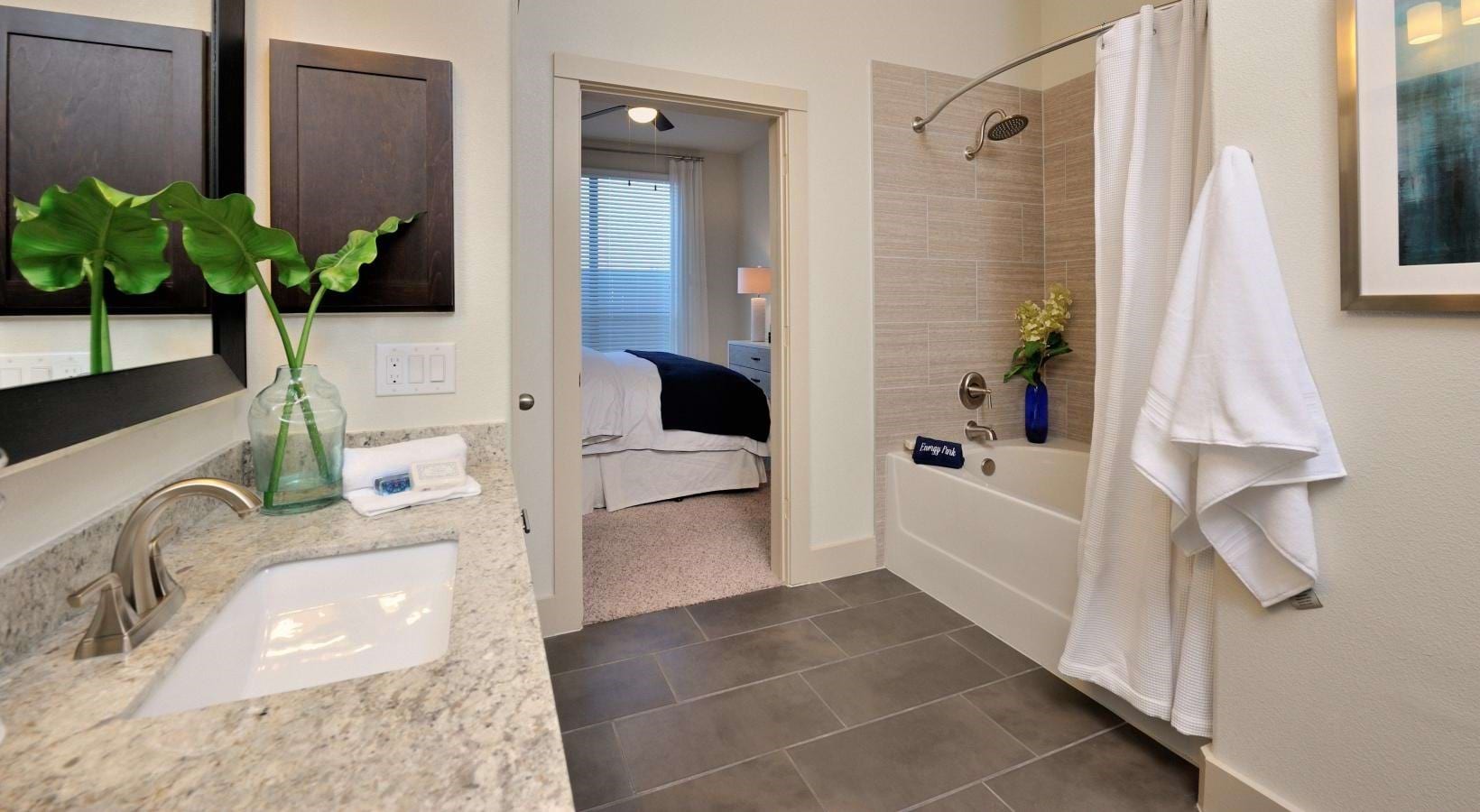 8800 Broadway Street, #2074, Houston, TX 77061