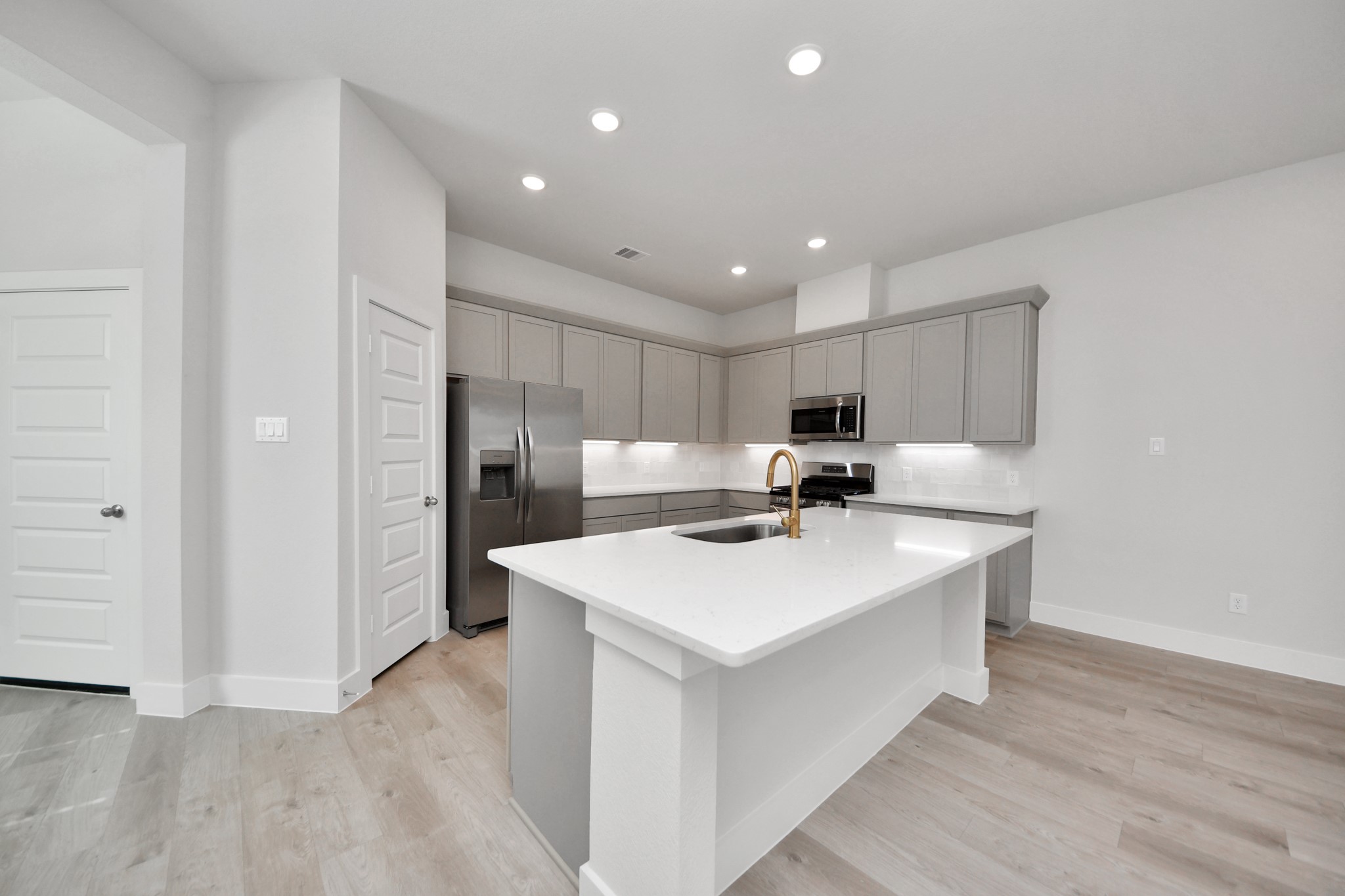 13451 Sun Cay Drive, Houston, TX 77047