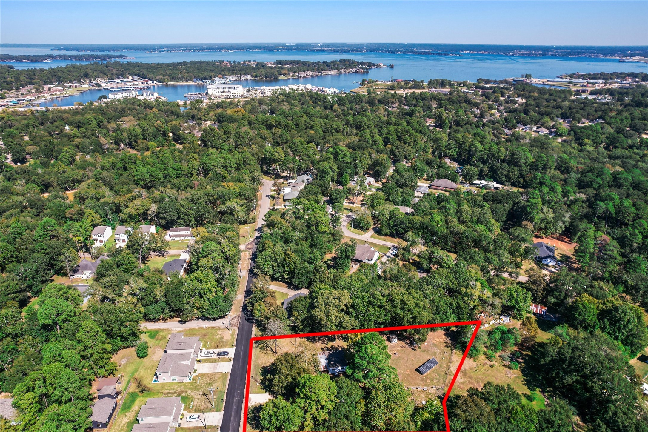 1007 Shawnee Drive, Conroe, TX 77316