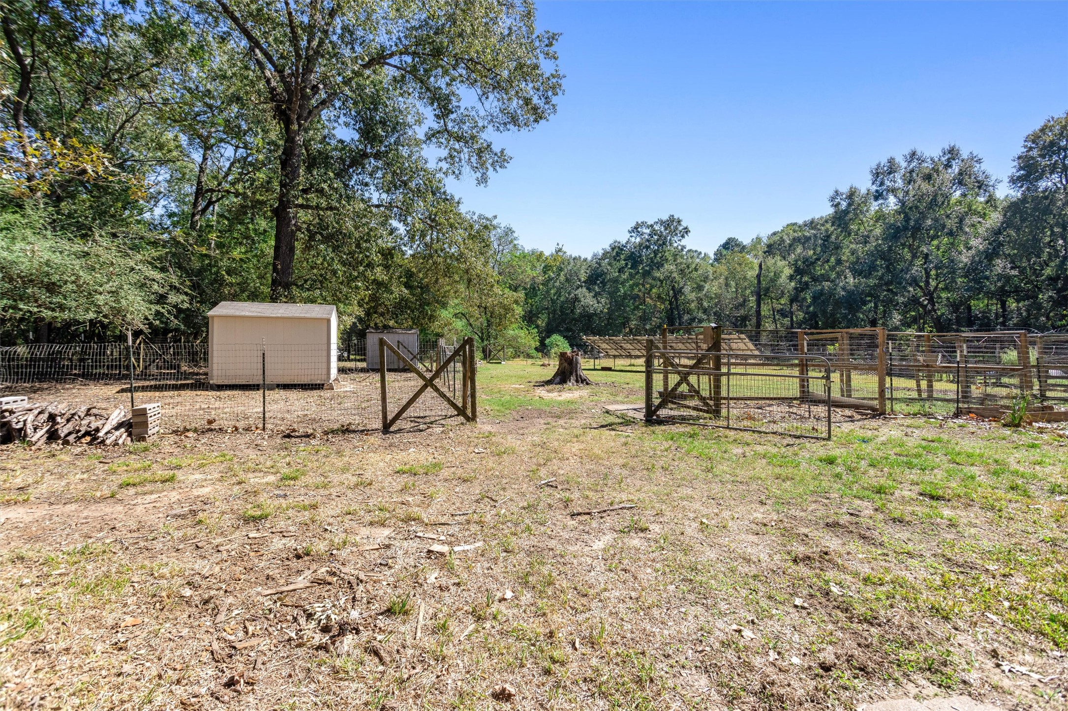 1007 Shawnee Drive, Conroe, TX 77316
