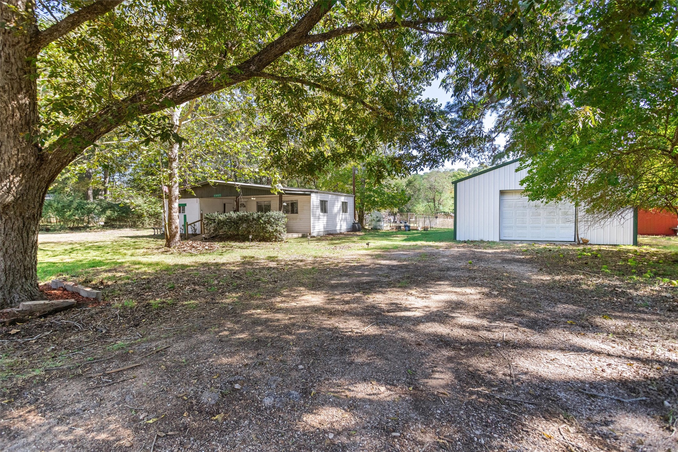 1007 Shawnee Drive, Conroe, TX 77316