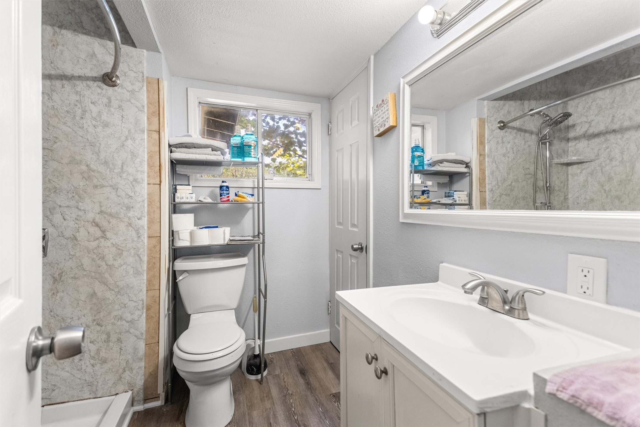 1007 Shawnee Drive, Conroe, TX 77316