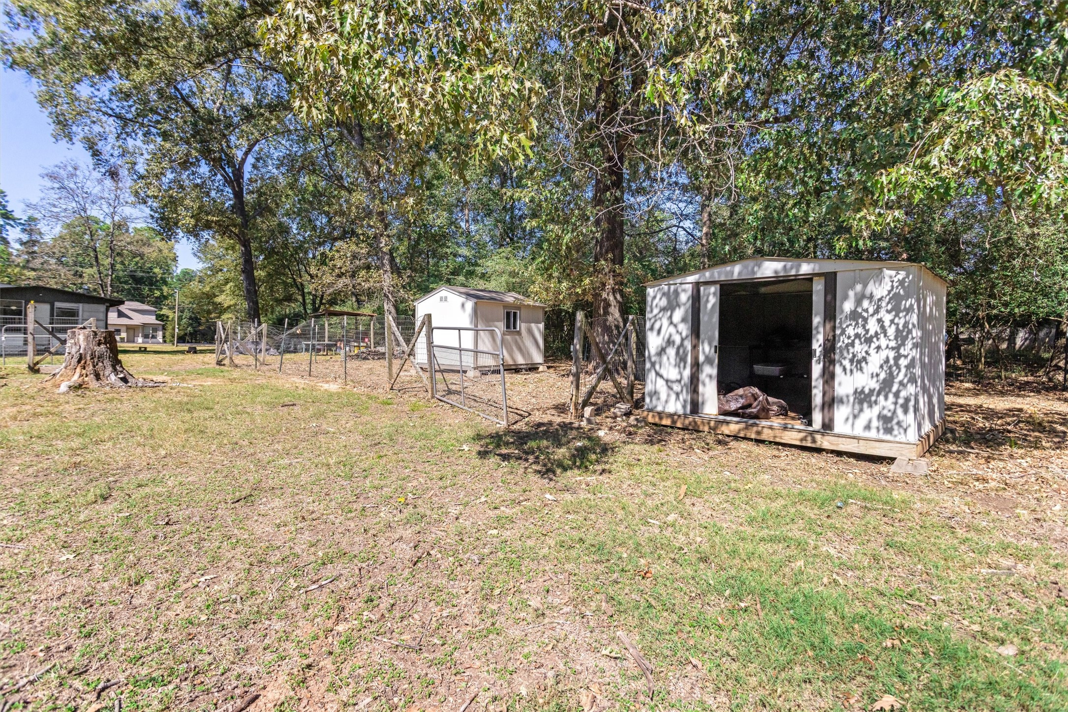 1007 Shawnee Drive, Conroe, TX 77316