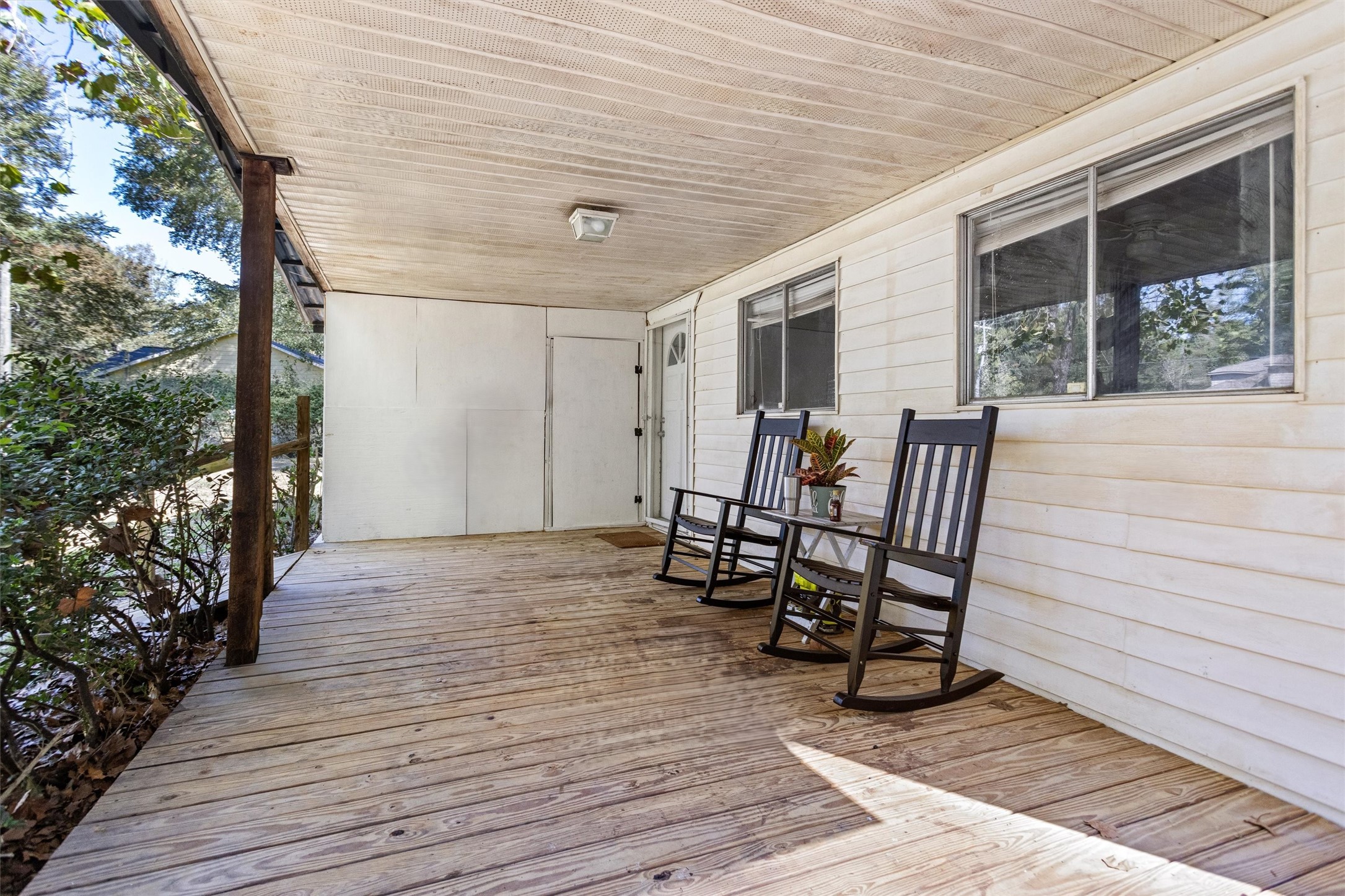 1007 Shawnee Drive, Conroe, TX 77316