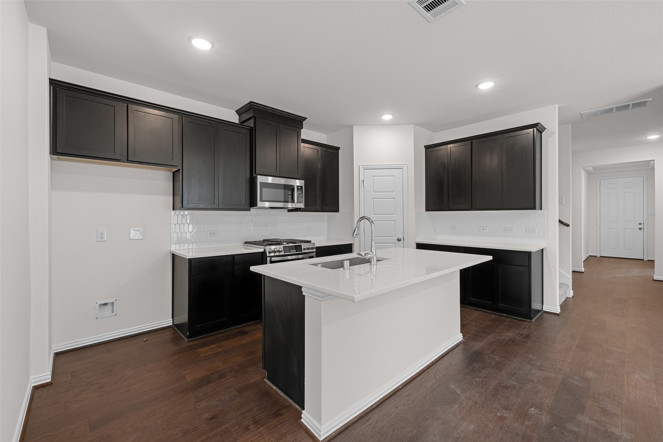 104 Alder Goose Court, Willis, TX 77318