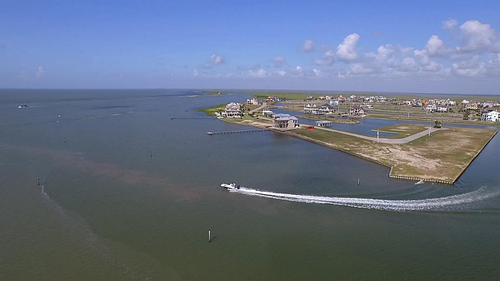 4 Loggerhead, Hitchcock, TX 77563
