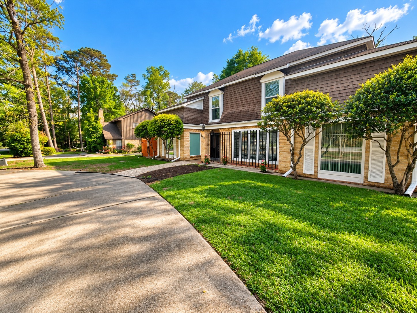 548 River Plantation Drive, Conroe, TX 77302