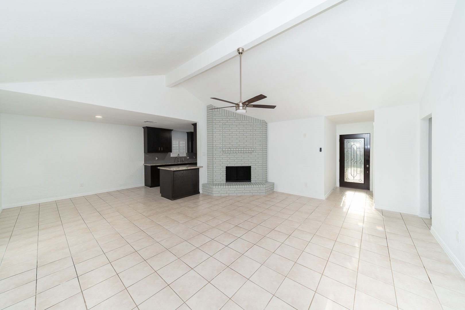 120 Meadow Bend Street, League City, TX 77573