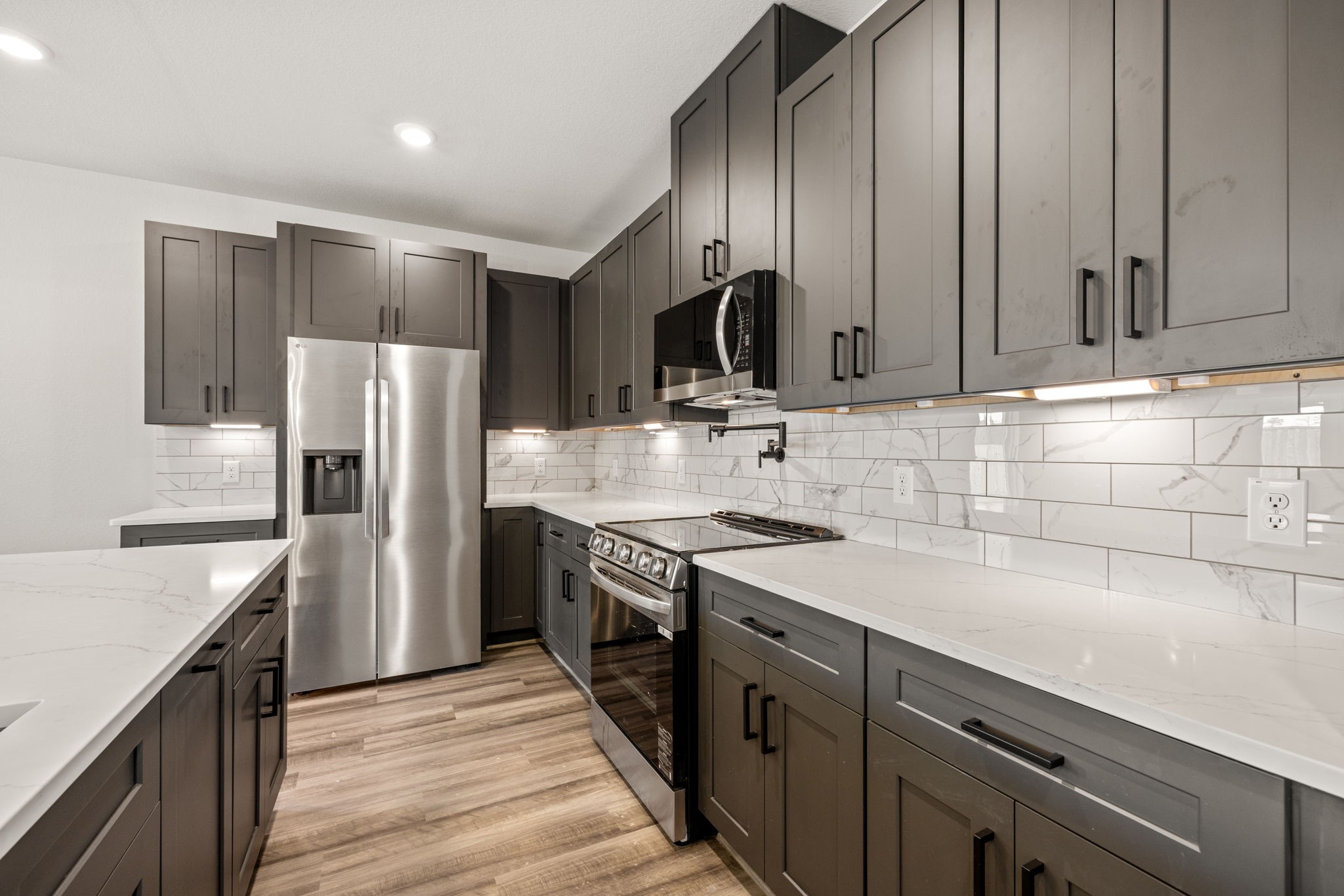 This home is currently under construction, with the opportunity to select your preferred exterior and interior finishes. Please contact our Sales Consultant for full details, available selections, and current availability. Photo shown is a sample of a recently completed home and is for reference only.