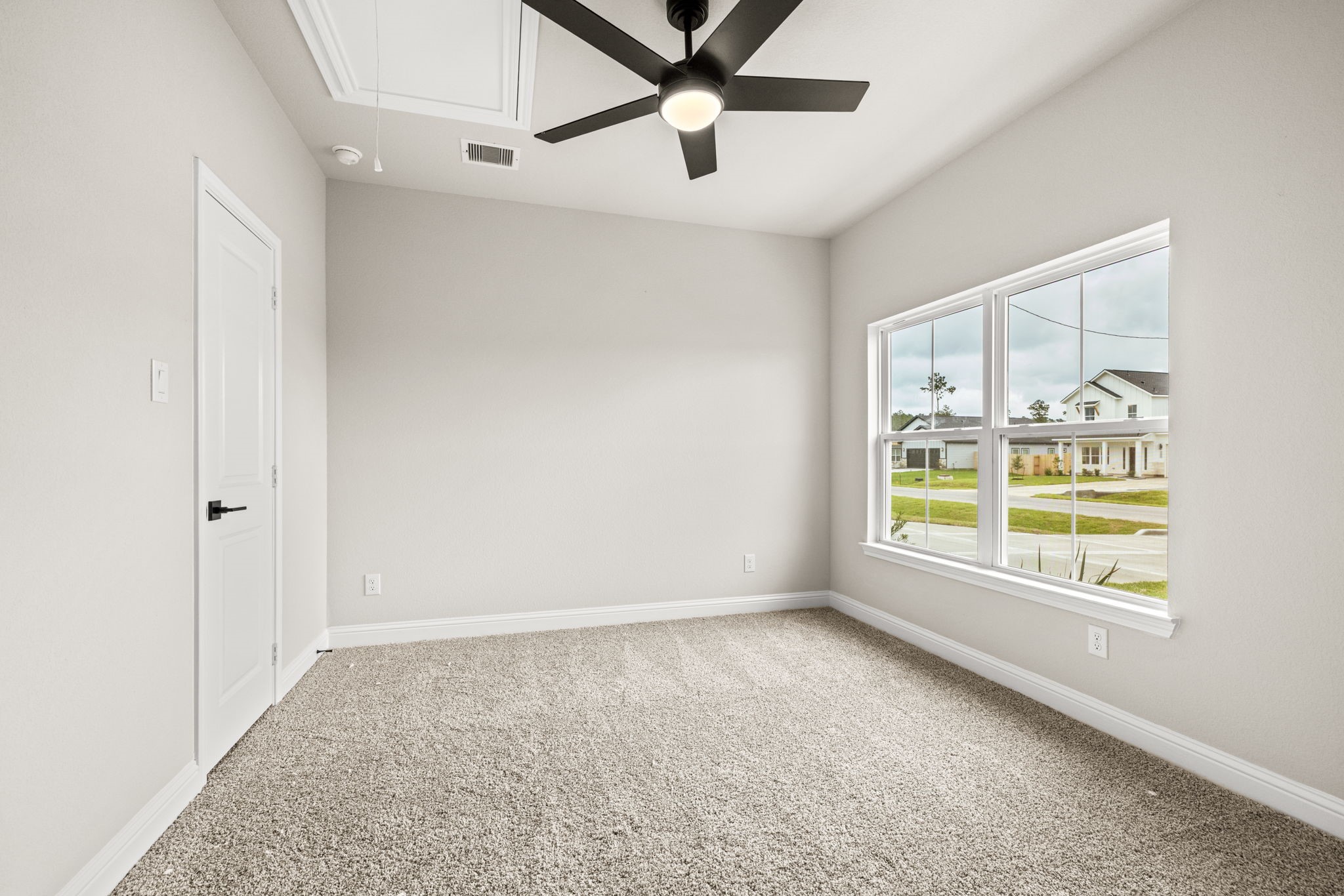 This home is currently under construction, with the opportunity to select your preferred exterior and interior finishes. Please contact our Sales Consultant for full details, available selections, and current availability. Photo shown is a sample of a recently completed home and is for reference only.