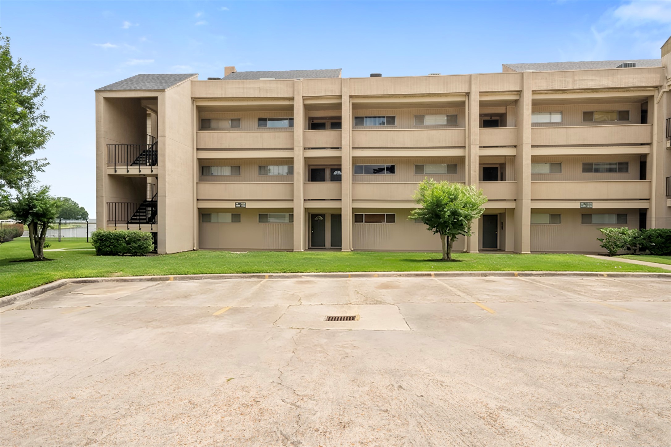 12600 Melville Drive, #313A, Montgomery, TX 77356