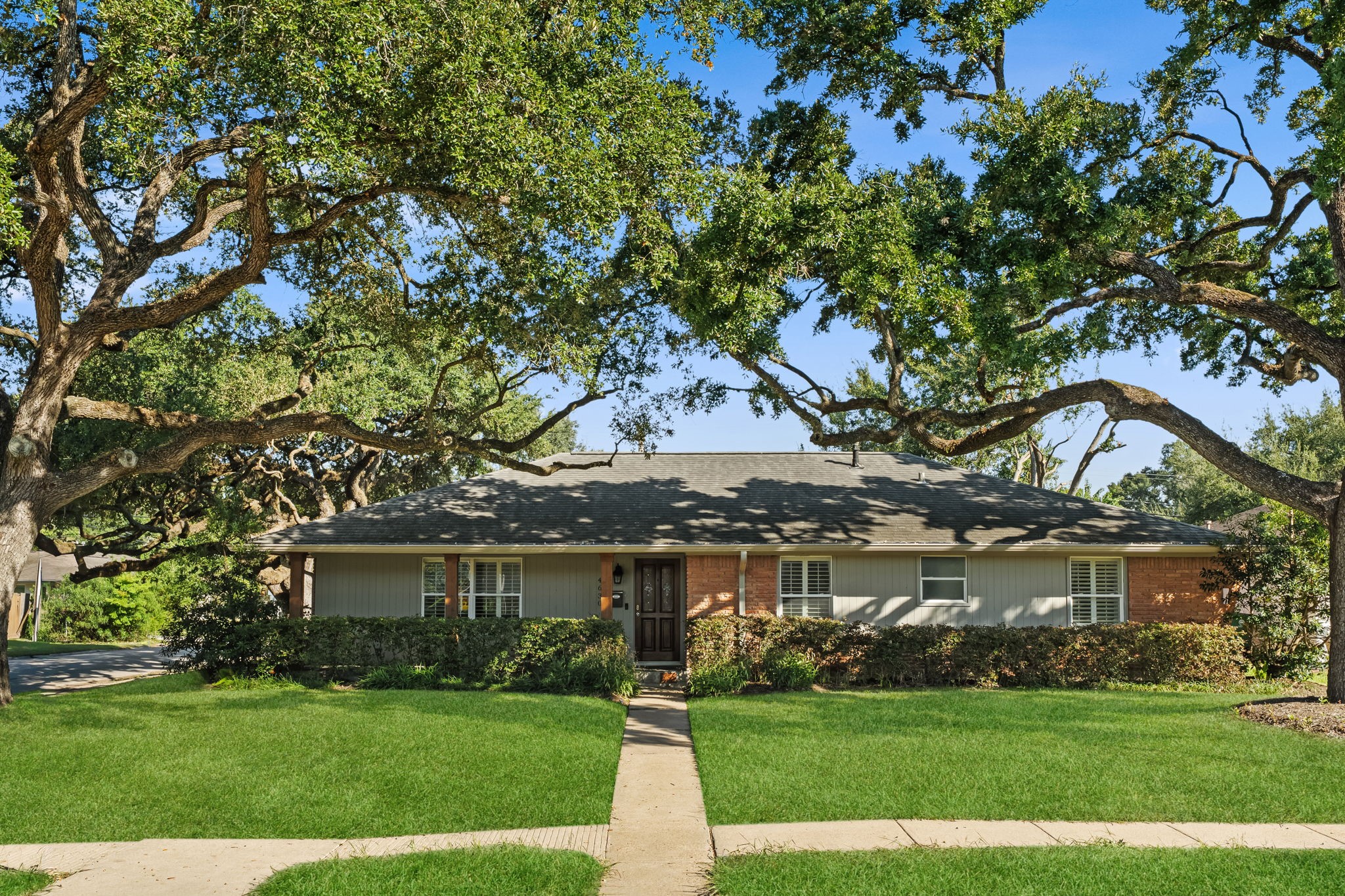 4630 Willowbend Boulevard, Houston, TX 77035