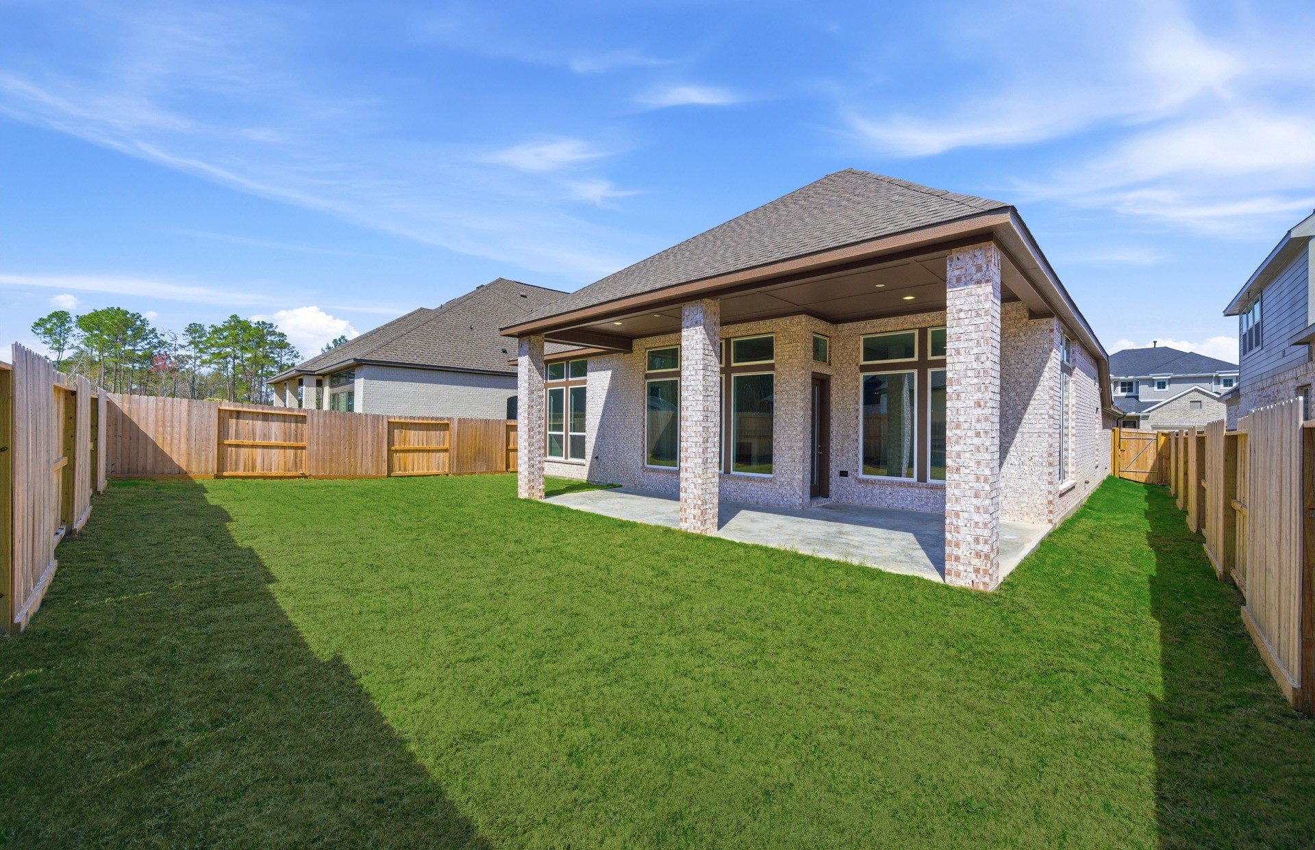 9726 Roaring River Falls Lane, Porter, TX 77365