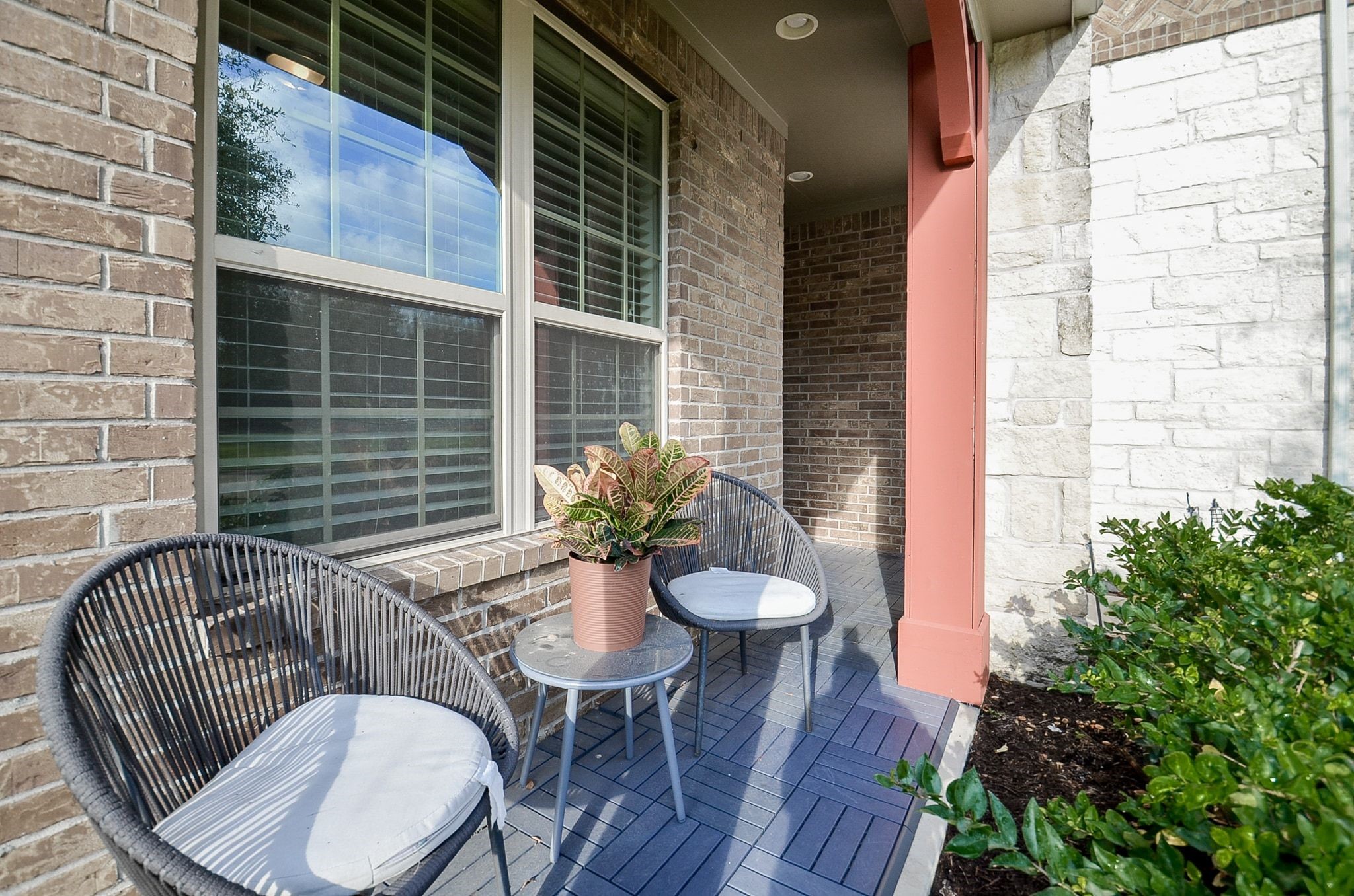 Charming covered front porch, perfect for enjoying your morning coffee. Charming covered front porch, perfect for enjoying your morning coffee.