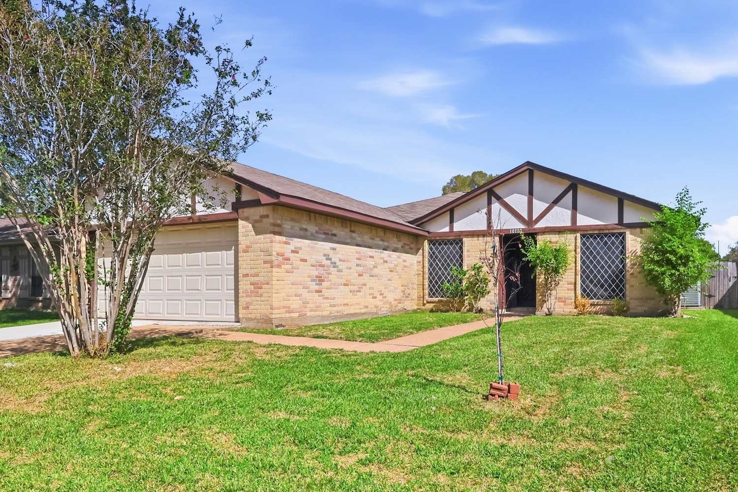 10107 Limewood Lane, Sugar Land, TX 77498