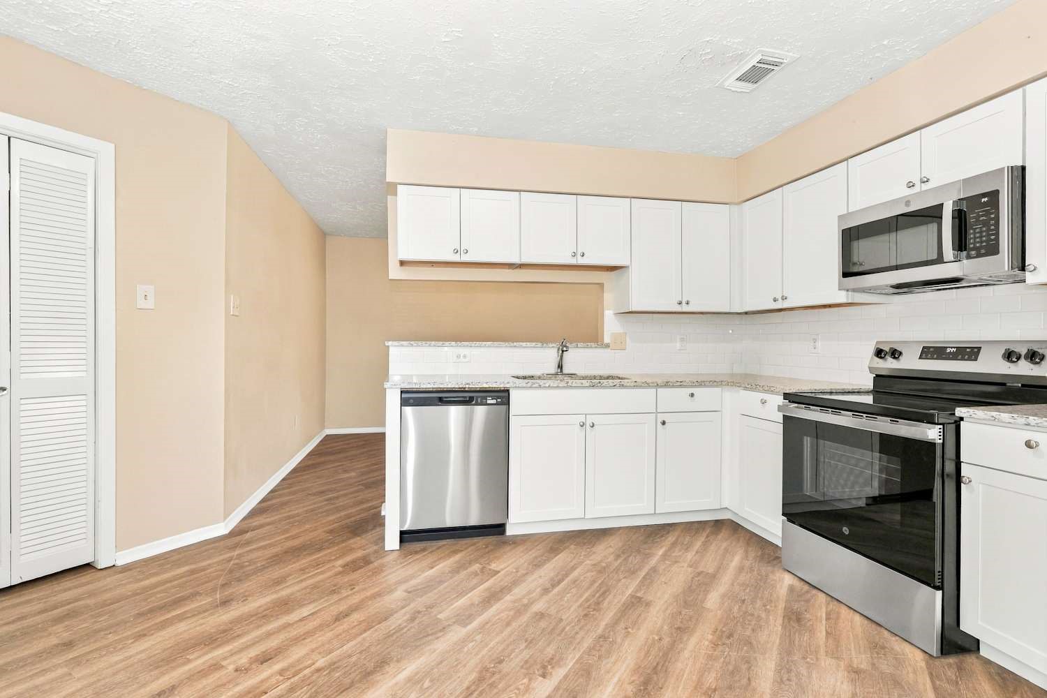 10107 Limewood Lane, Sugar Land, TX 77498