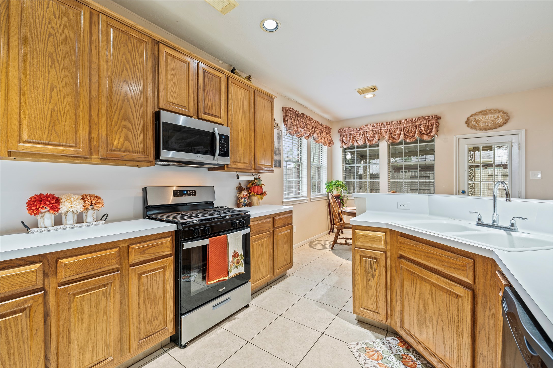 2906 Kensington Park, Pearland, TX 77581