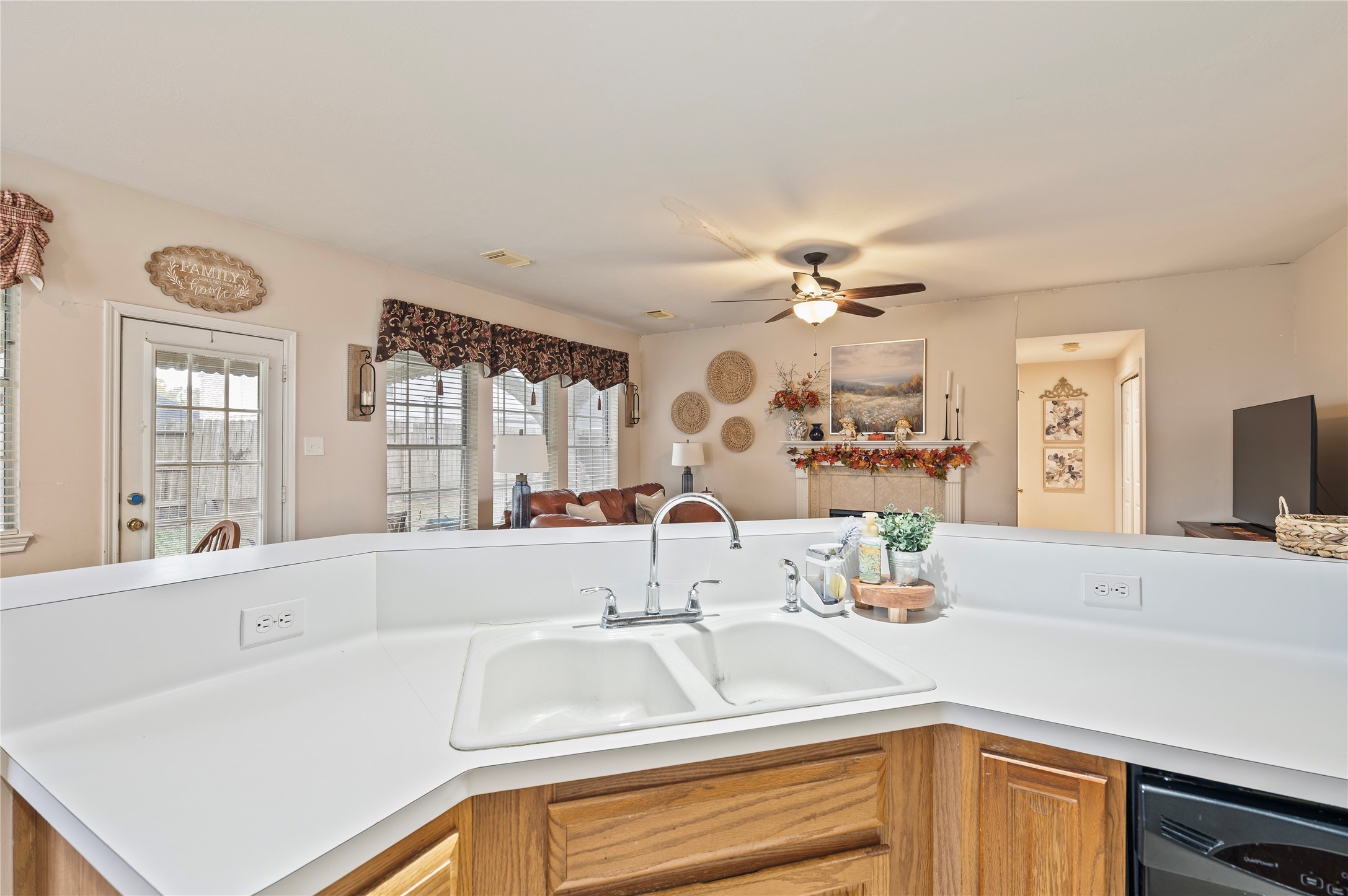 2906 Kensington Park, Pearland, TX 77581