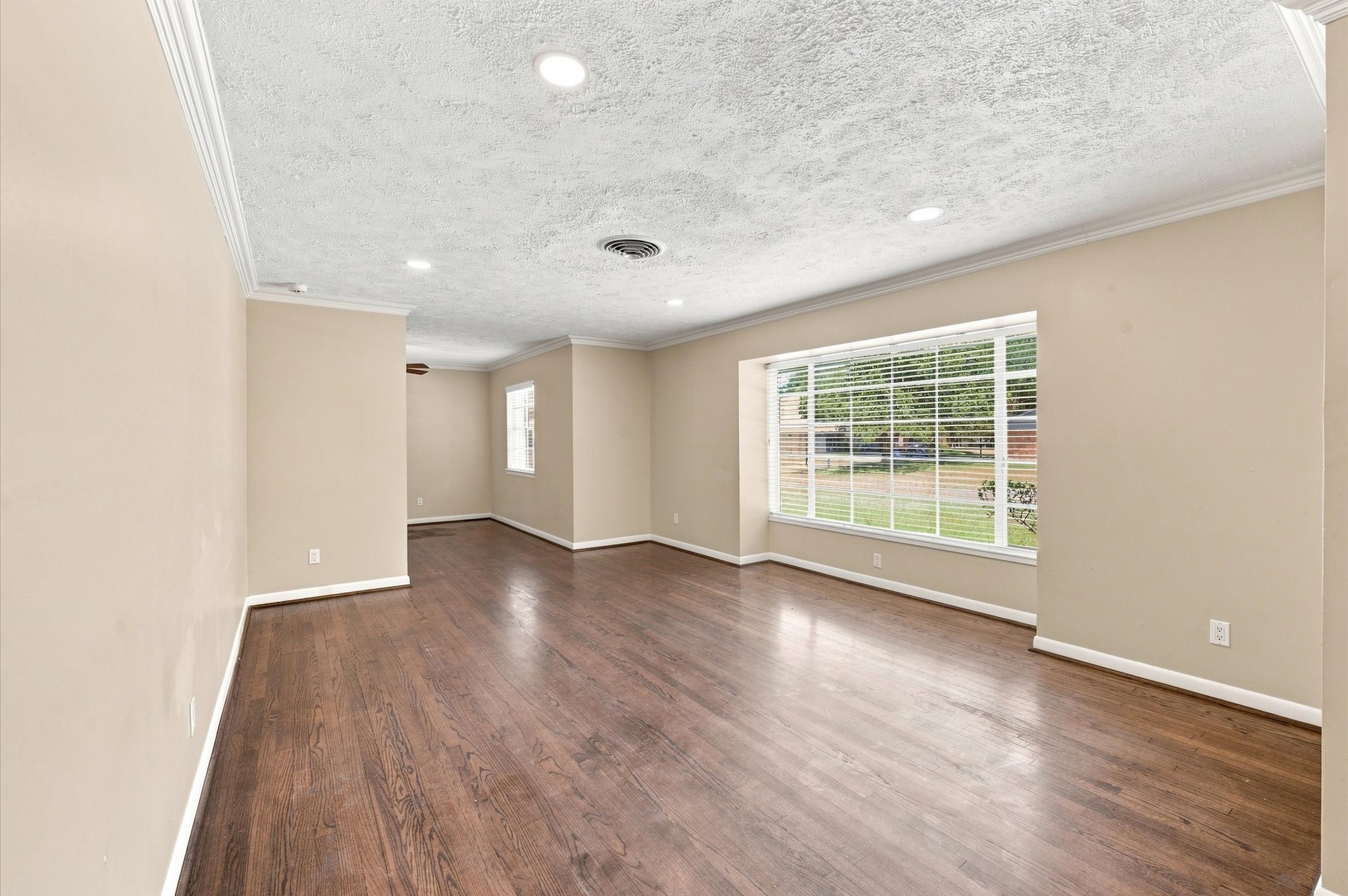 3731 Latma Drive, Houston, TX 77025