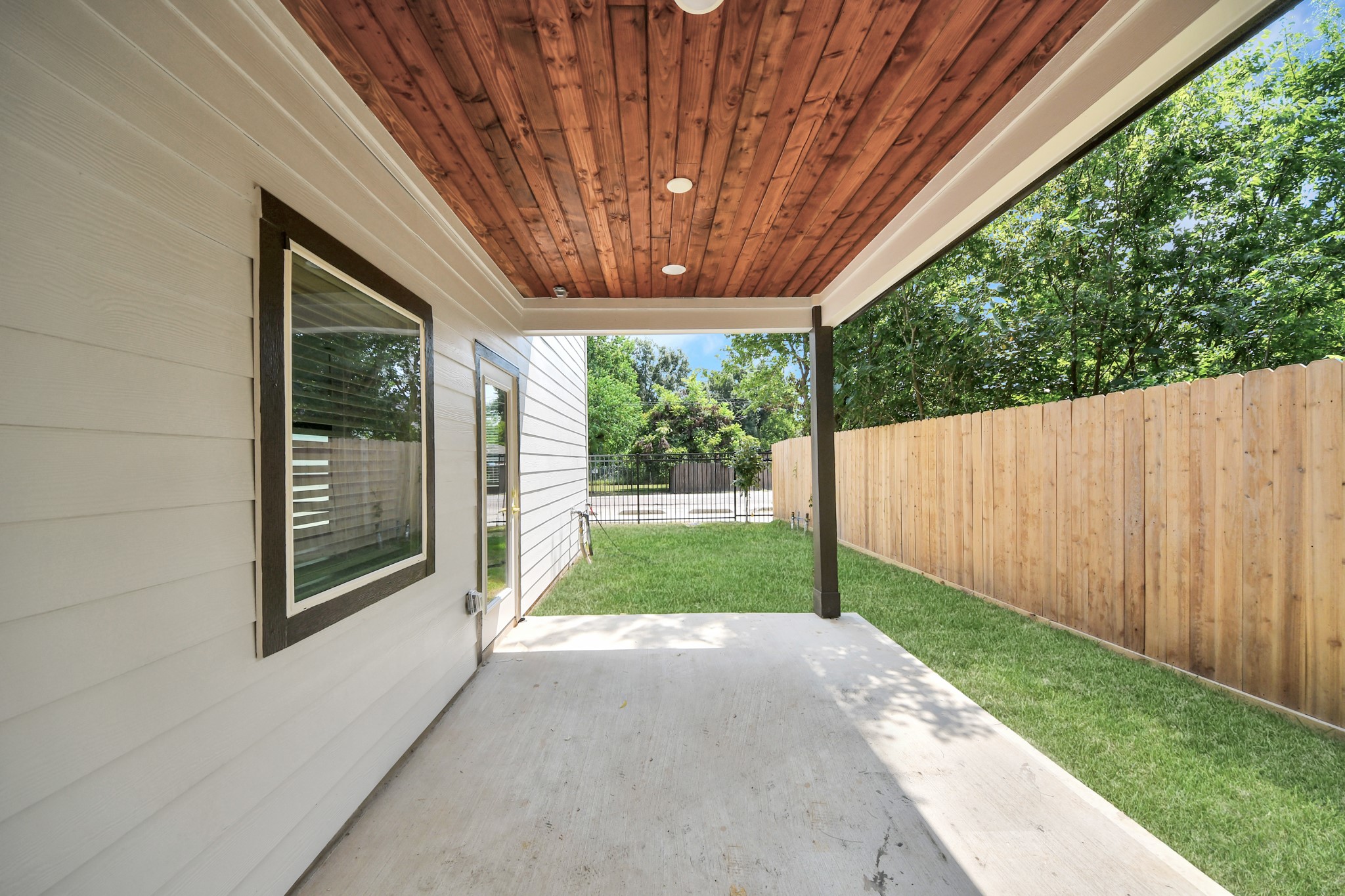 6131 Bacher Street, Houston, TX 77028