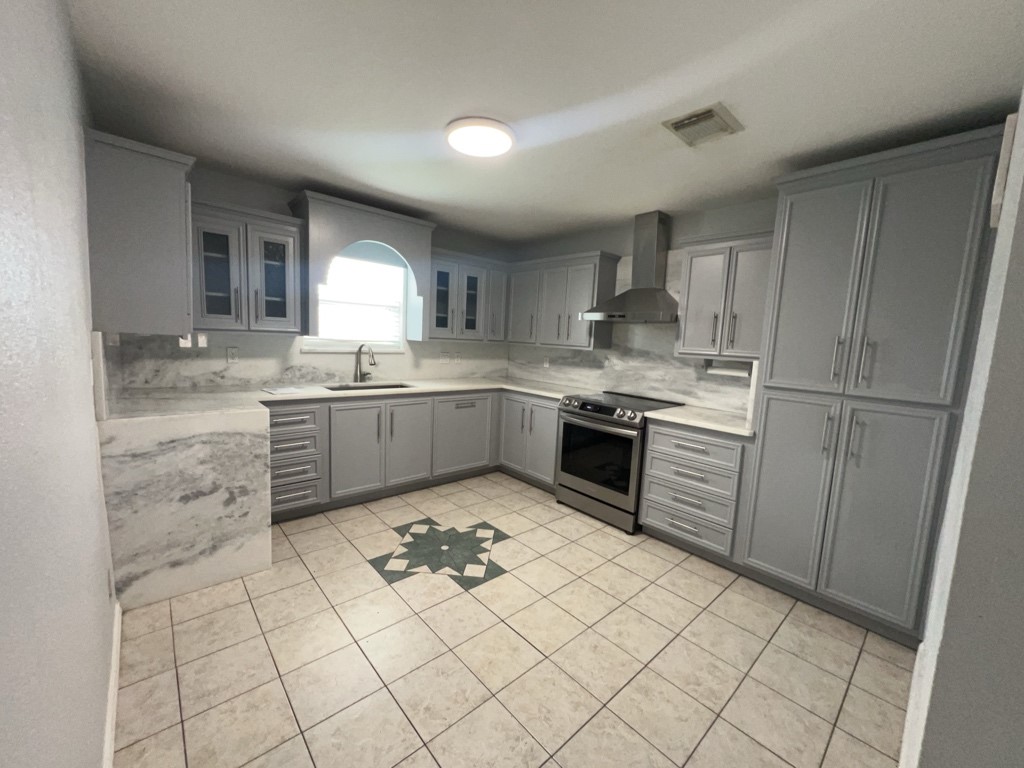 19096 County Road 669f, Alvin, TX 77511