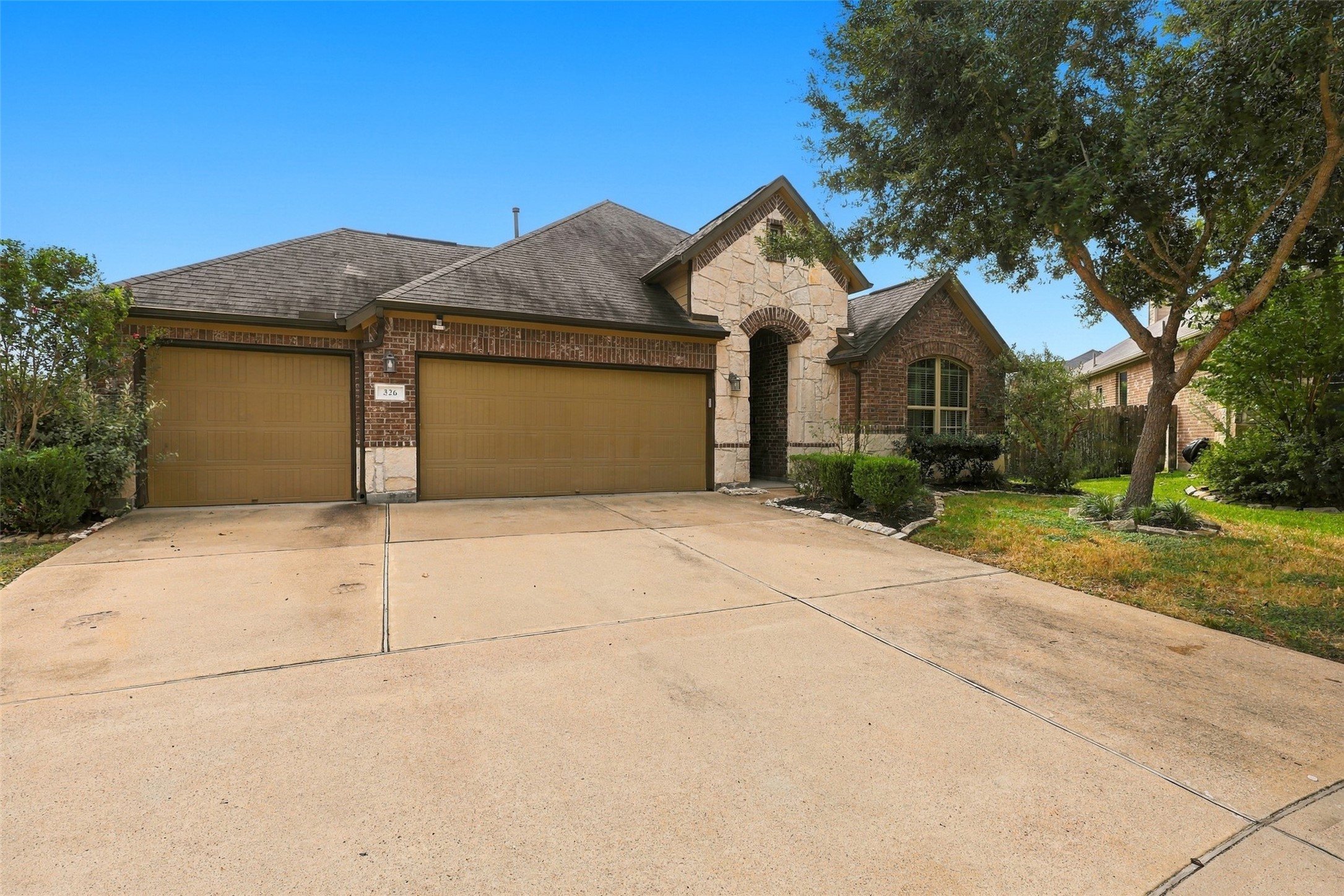 326 Lake Rim Drive, Rosenberg, TX 77469 326 Lake Rim Drive, Rosenberg, TX 77469