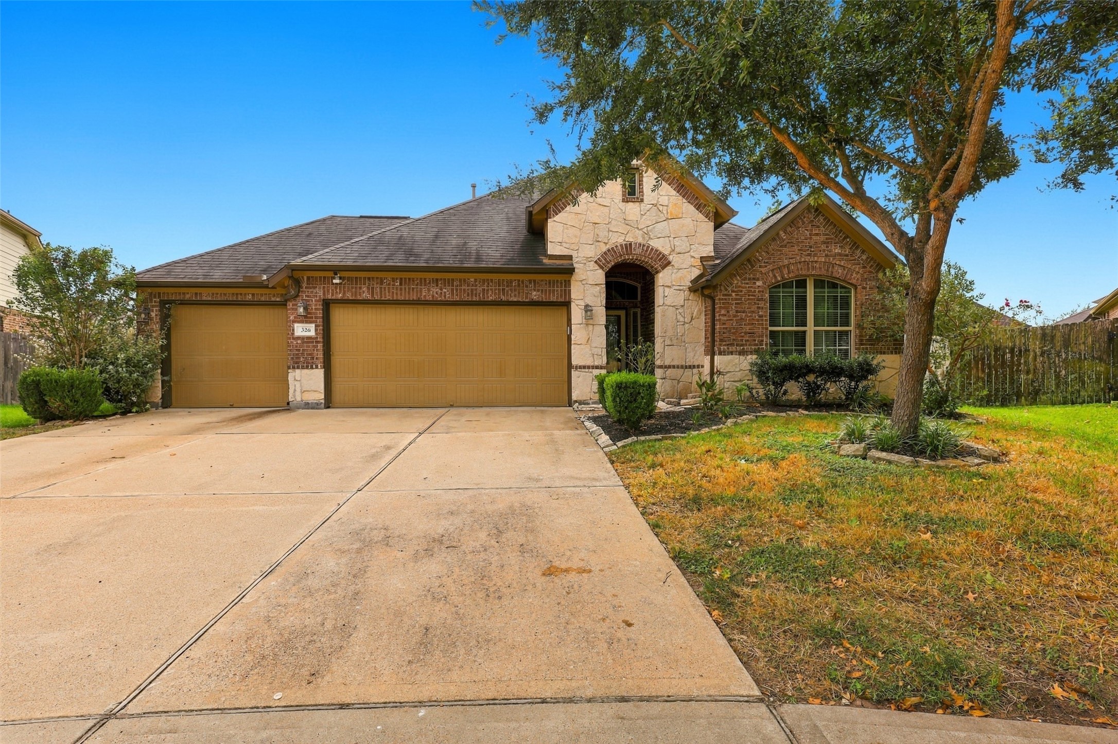 326 Lake Rim Drive, Rosenberg, TX 77469 326 Lake Rim Drive, Rosenberg, TX 77469
