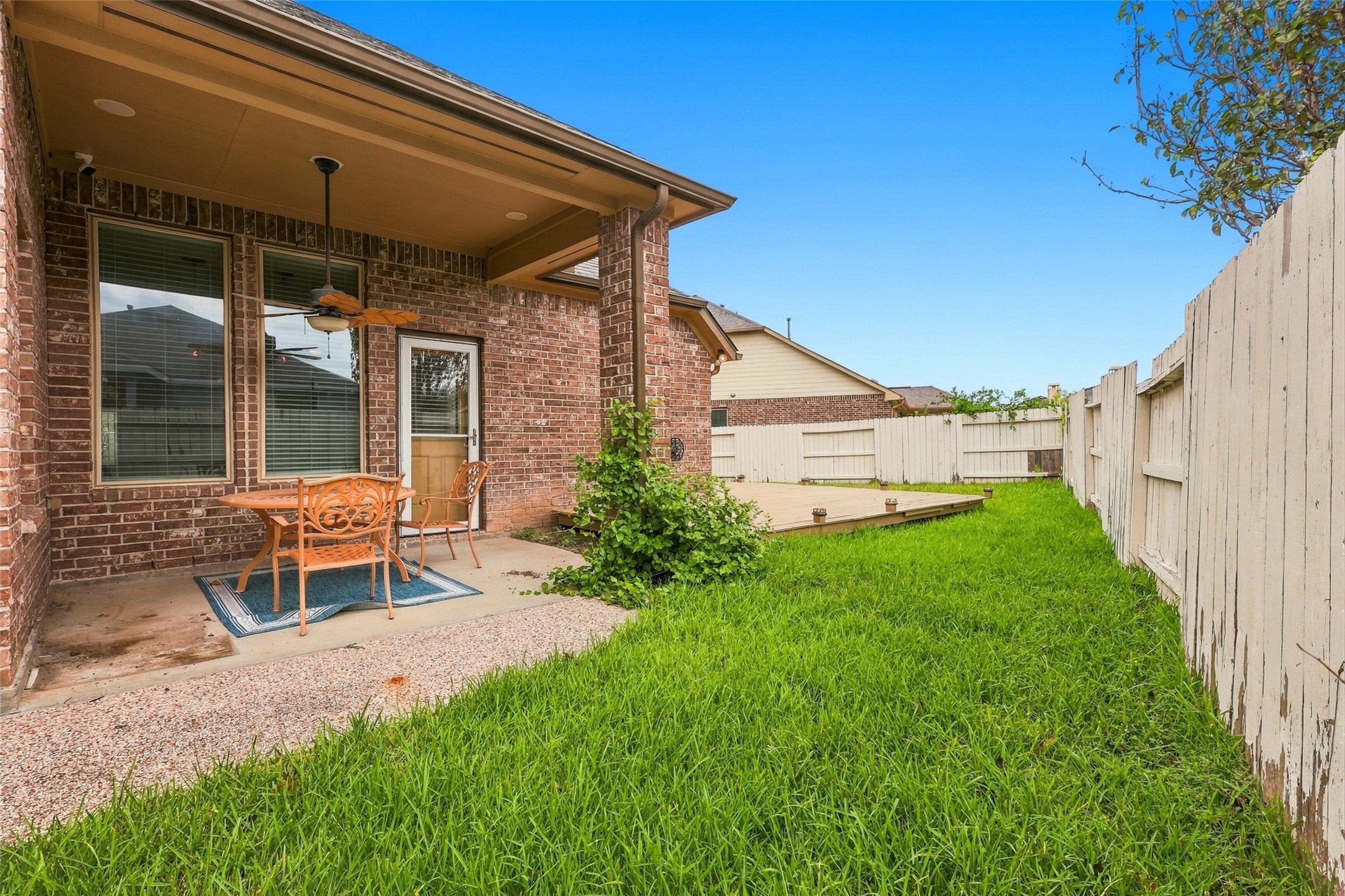 326 Lake Rim Drive, Rosenberg, TX 77469