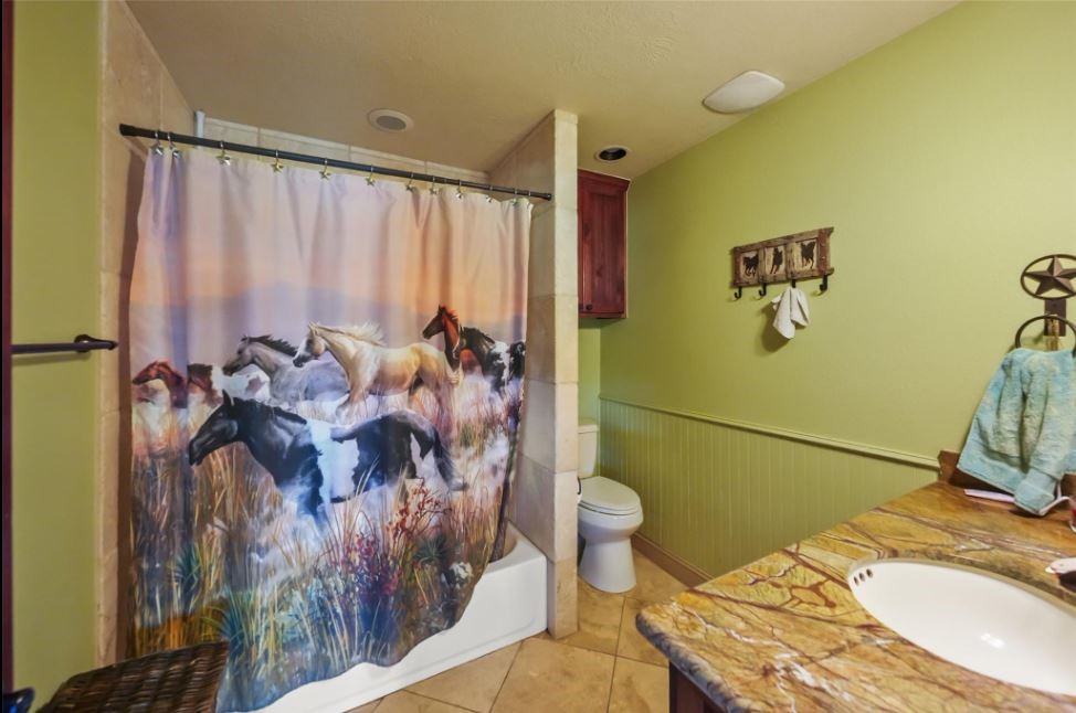 34366 Owens Road, Hempstead, TX 77445