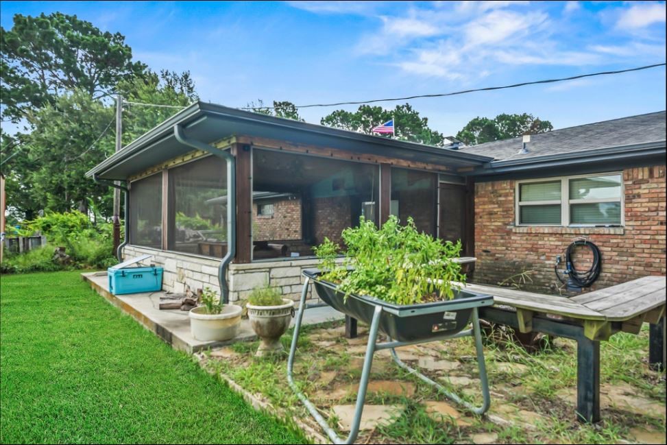 34366 Owens Road, Hempstead, TX 77445
