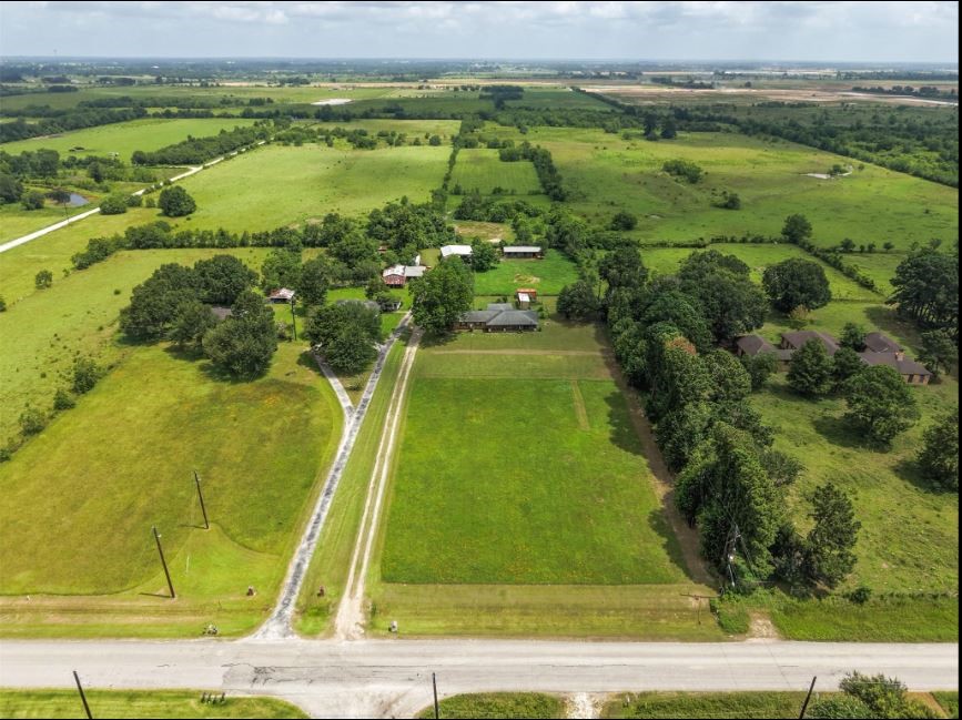 34366 Owens Road, Hempstead, TX 77445