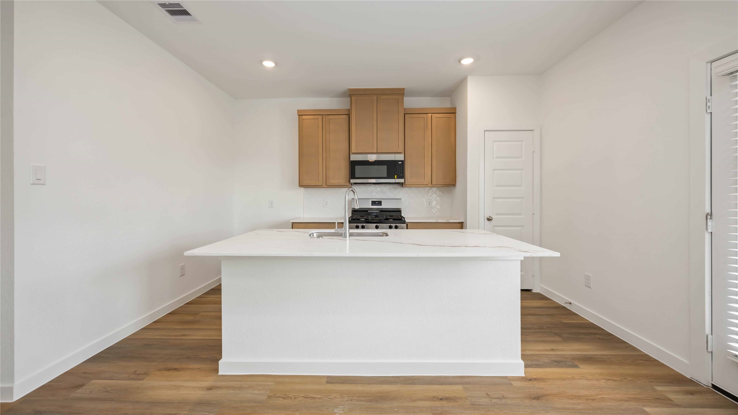 2608 McHenry Landing Lane, Houston, TX 77051 2608 McHenry Landing Lane, Houston, TX 77051