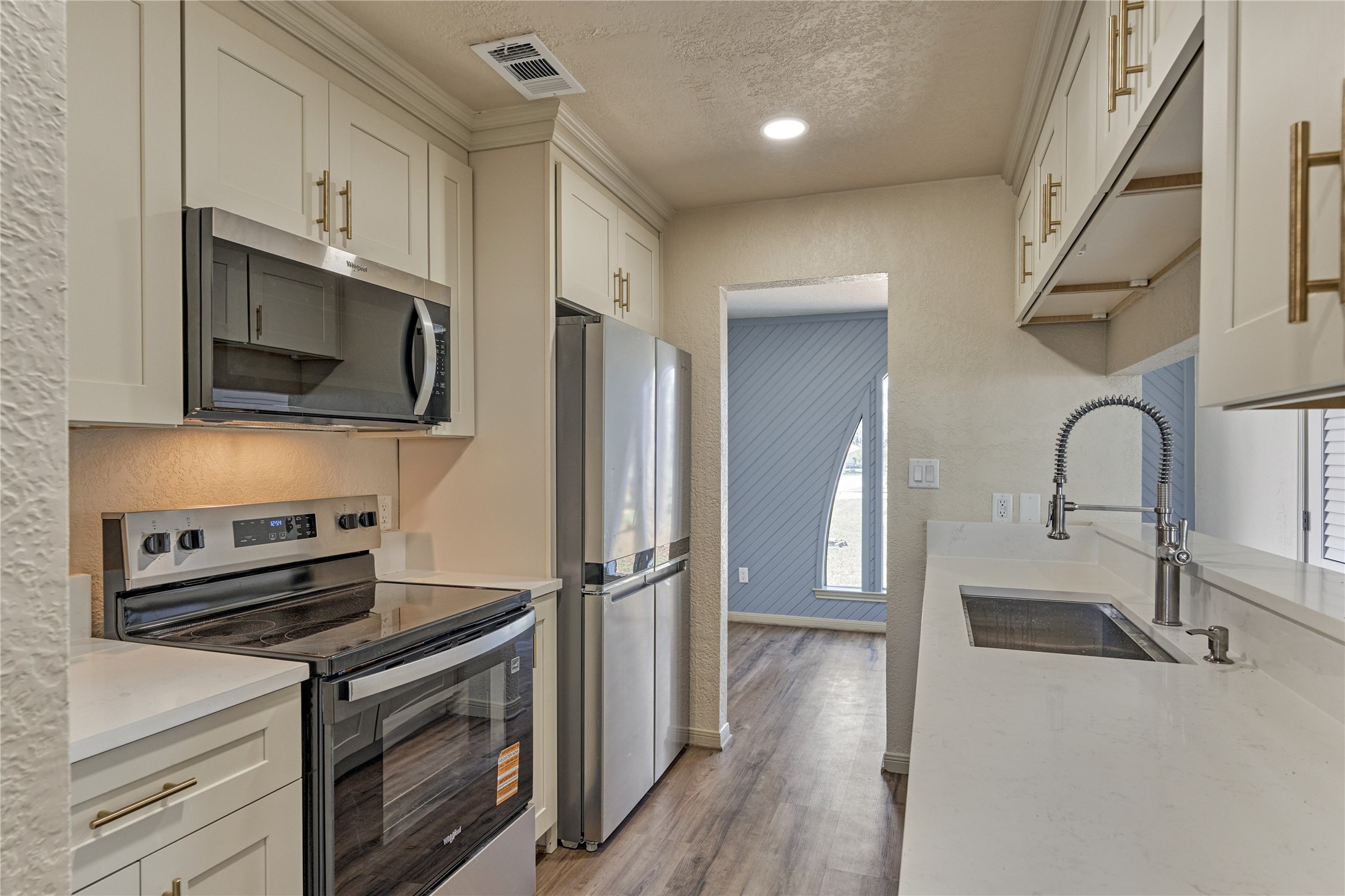 100 La Costa Drive, Montgomery, TX 77356