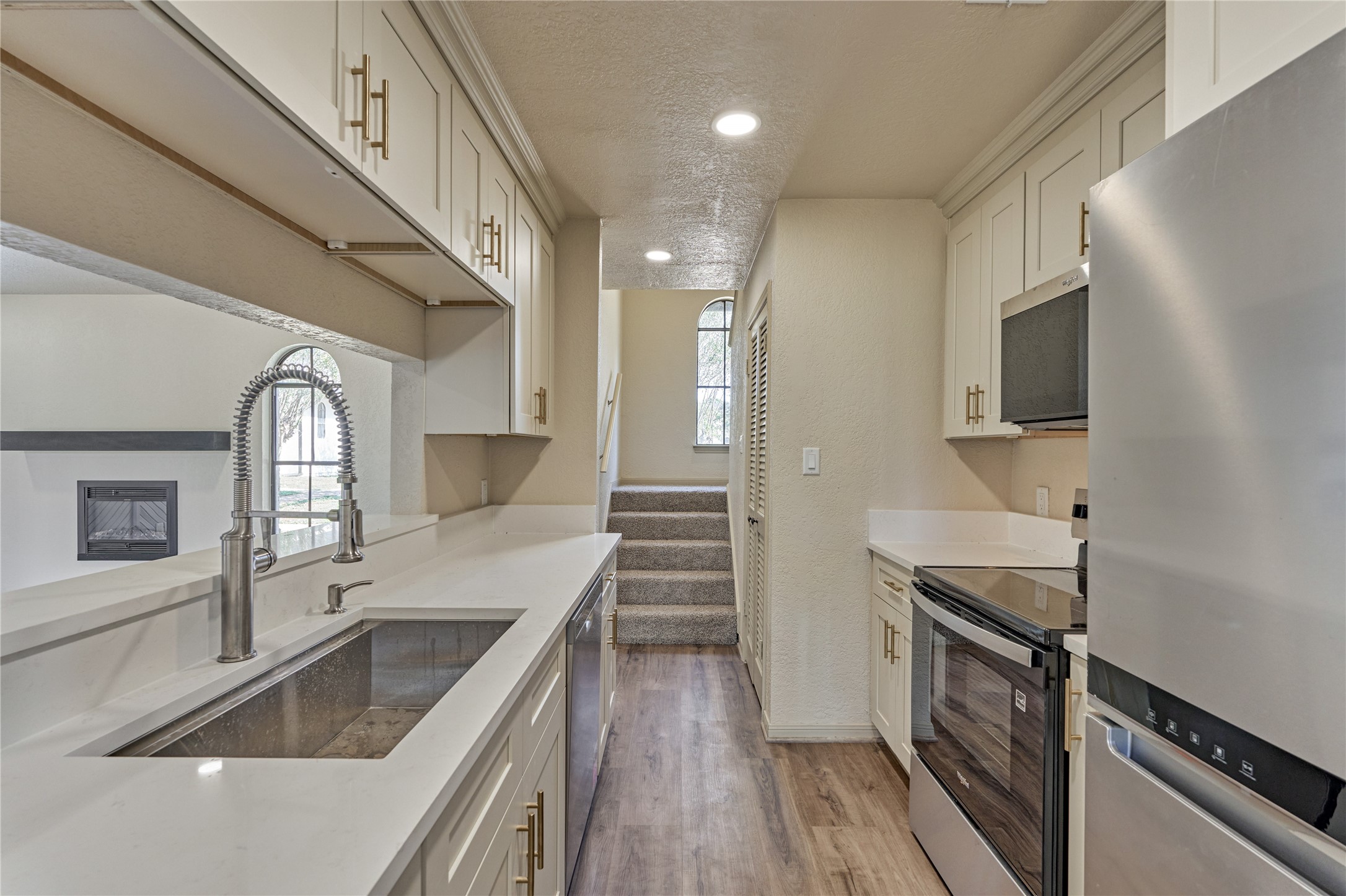 100 La Costa Drive, Montgomery, TX 77356
