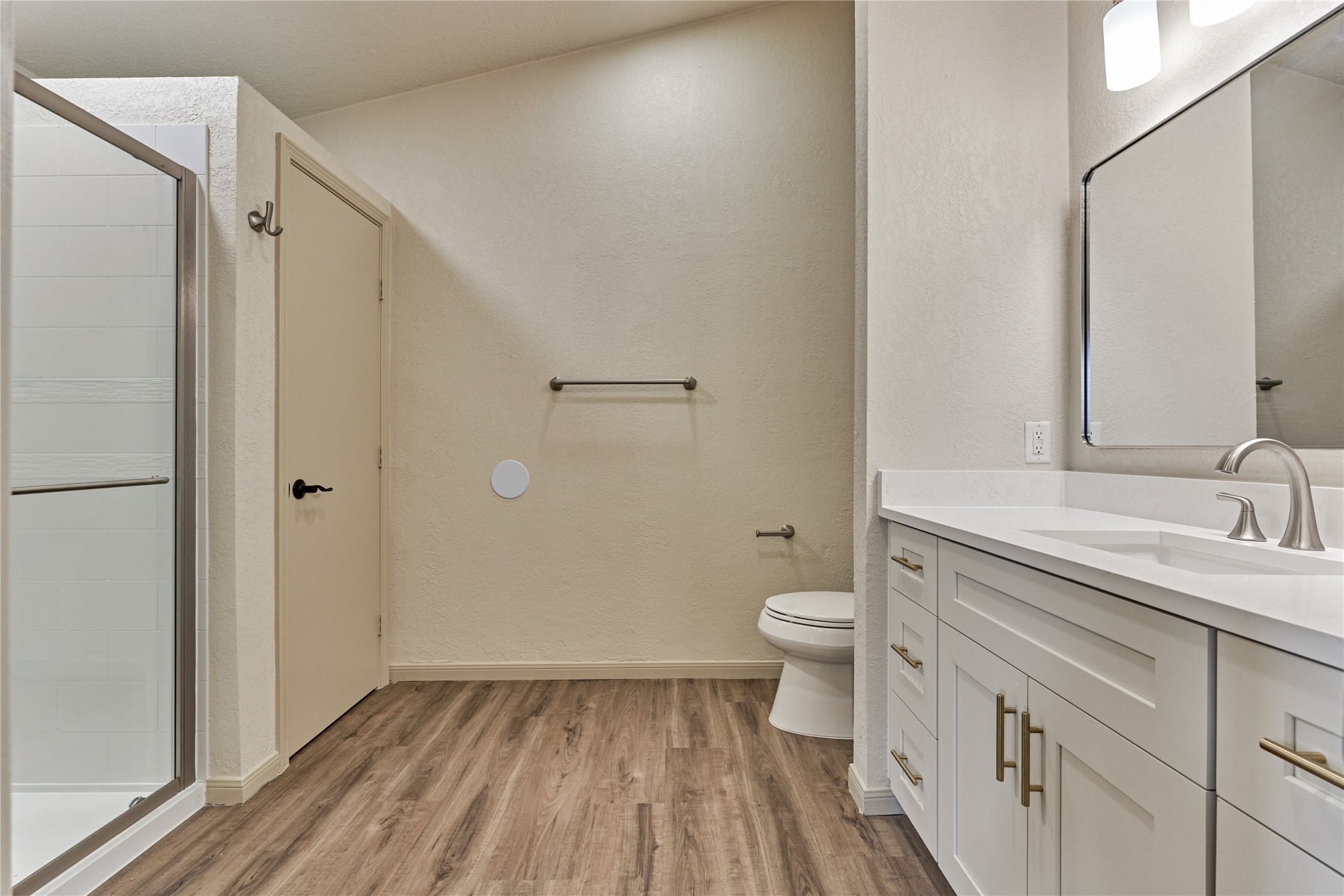 100 La Costa Drive, Montgomery, TX 77356
