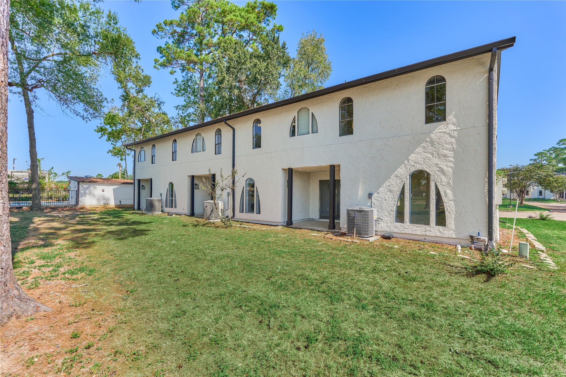 100 La Costa Drive, Montgomery, TX 77356