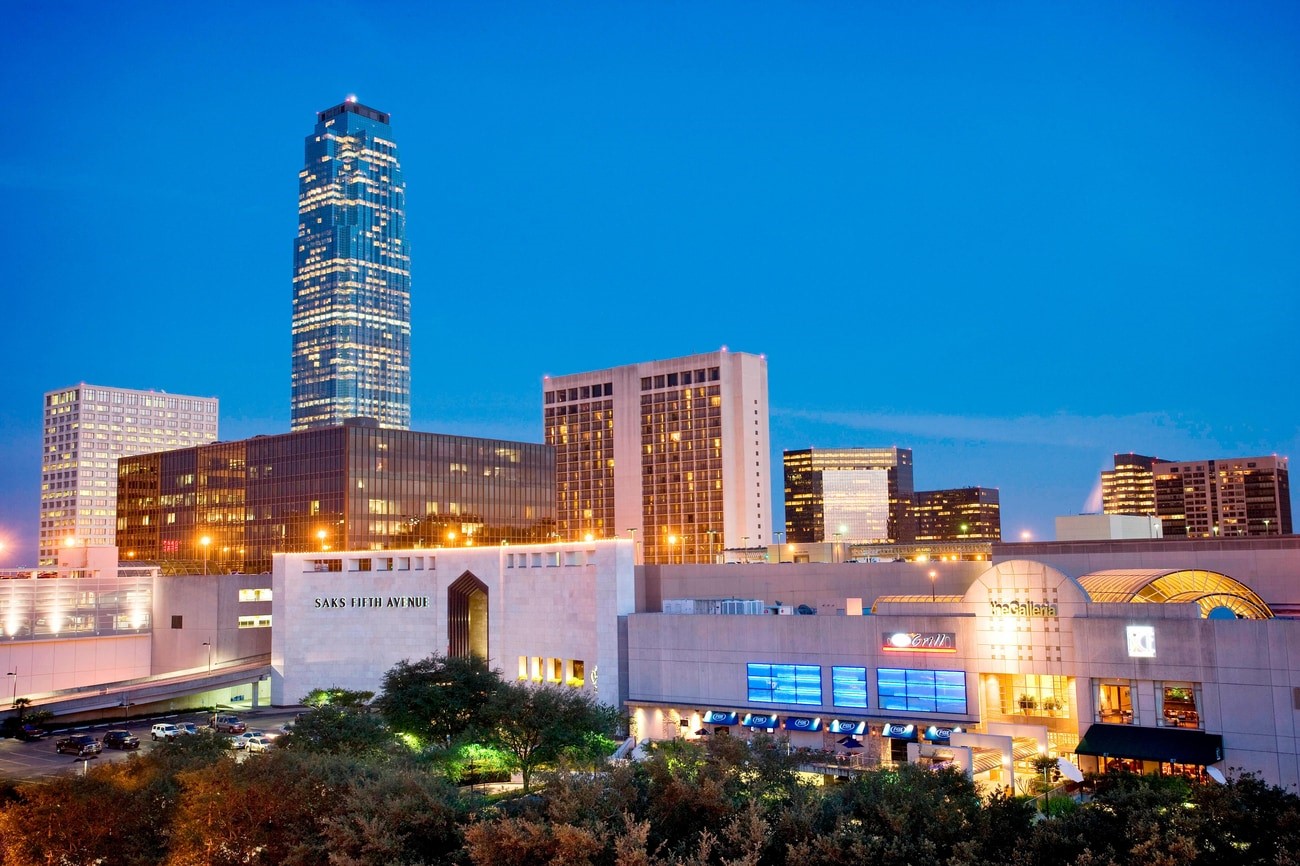 Enjoy convenient access to The Galleria, with an exceptional selection of shopping, dining, and entertainment close to home.
