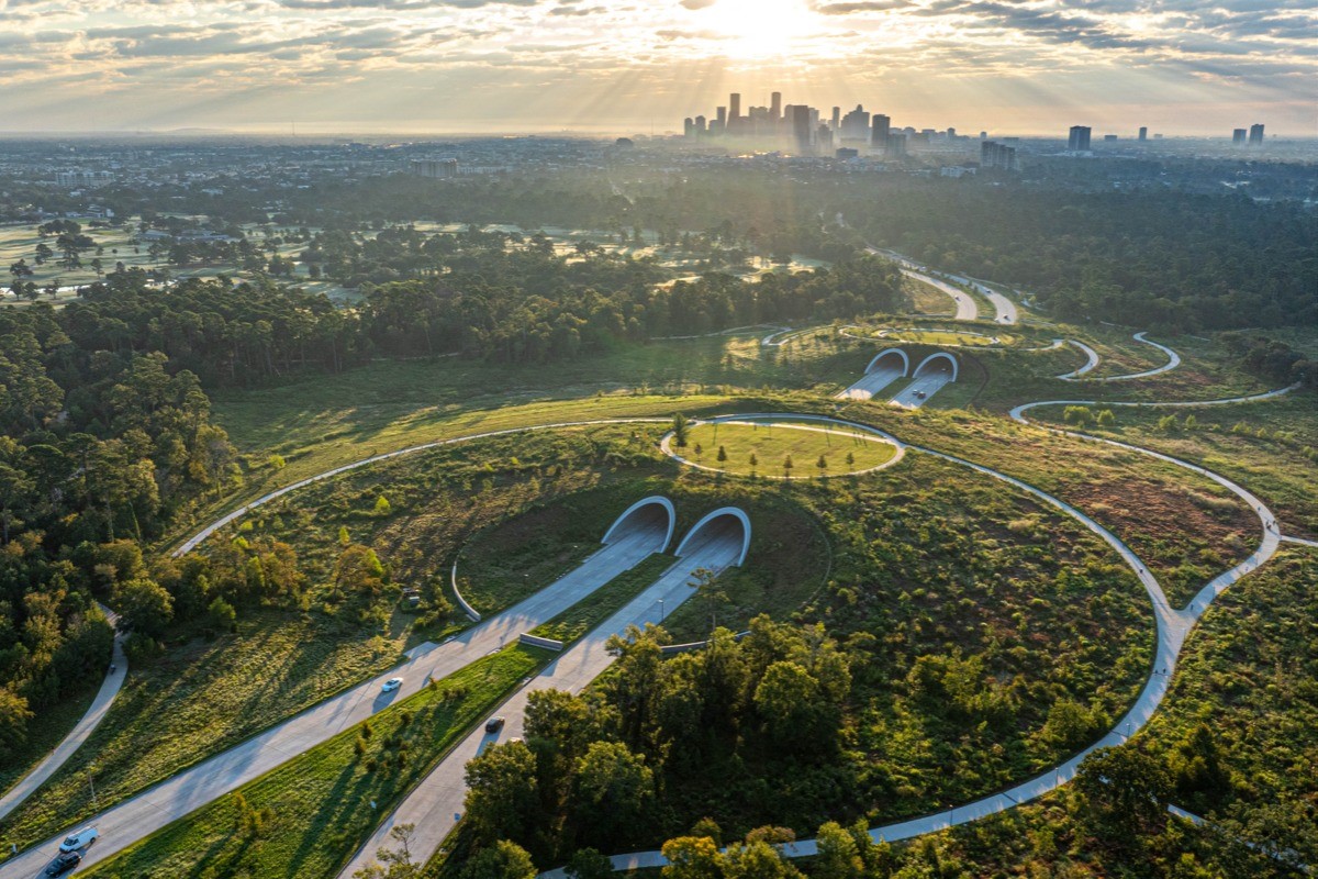 Enjoy nearby Memorial Park, with scenic trails, expansive green spaces, golf, and outdoor recreation just a short drive from home.