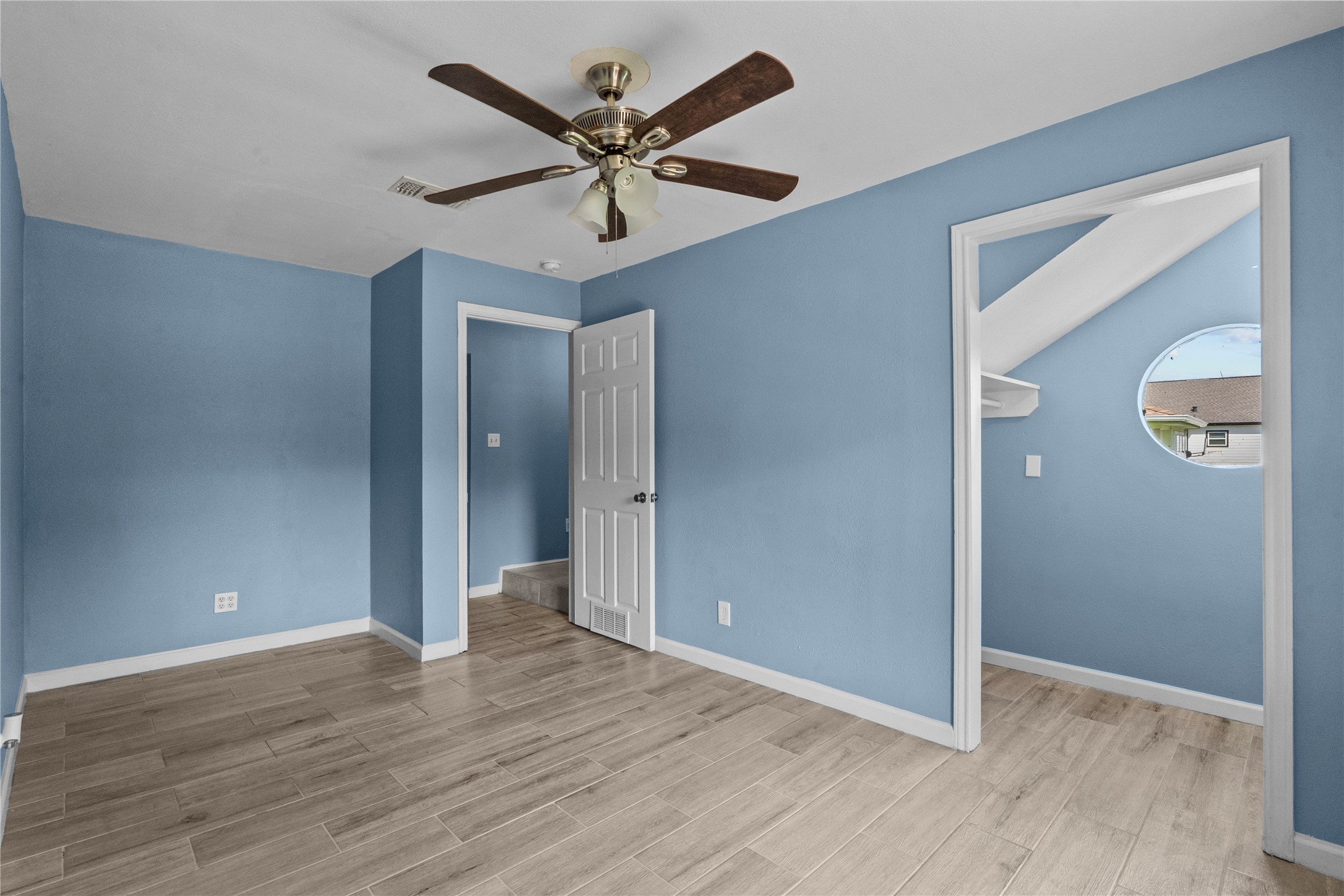 7316 Overton Street, Hitchcock, TX 77563