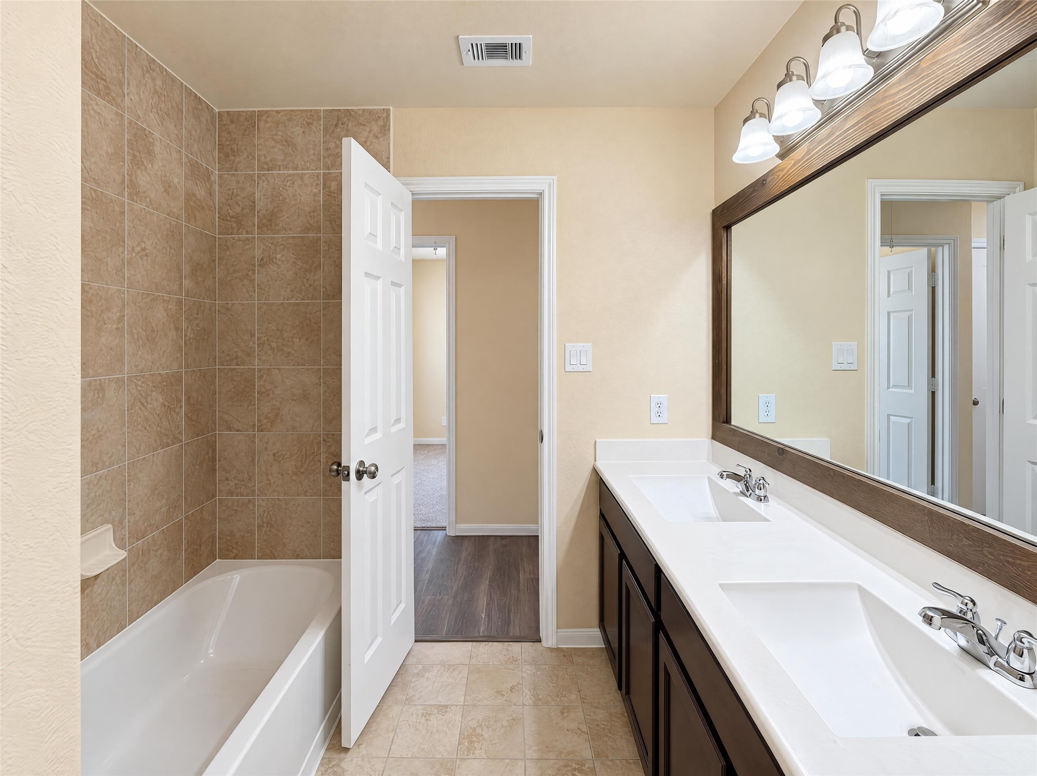 6516 Stoney Creek Drive, Pasadena, TX 77503